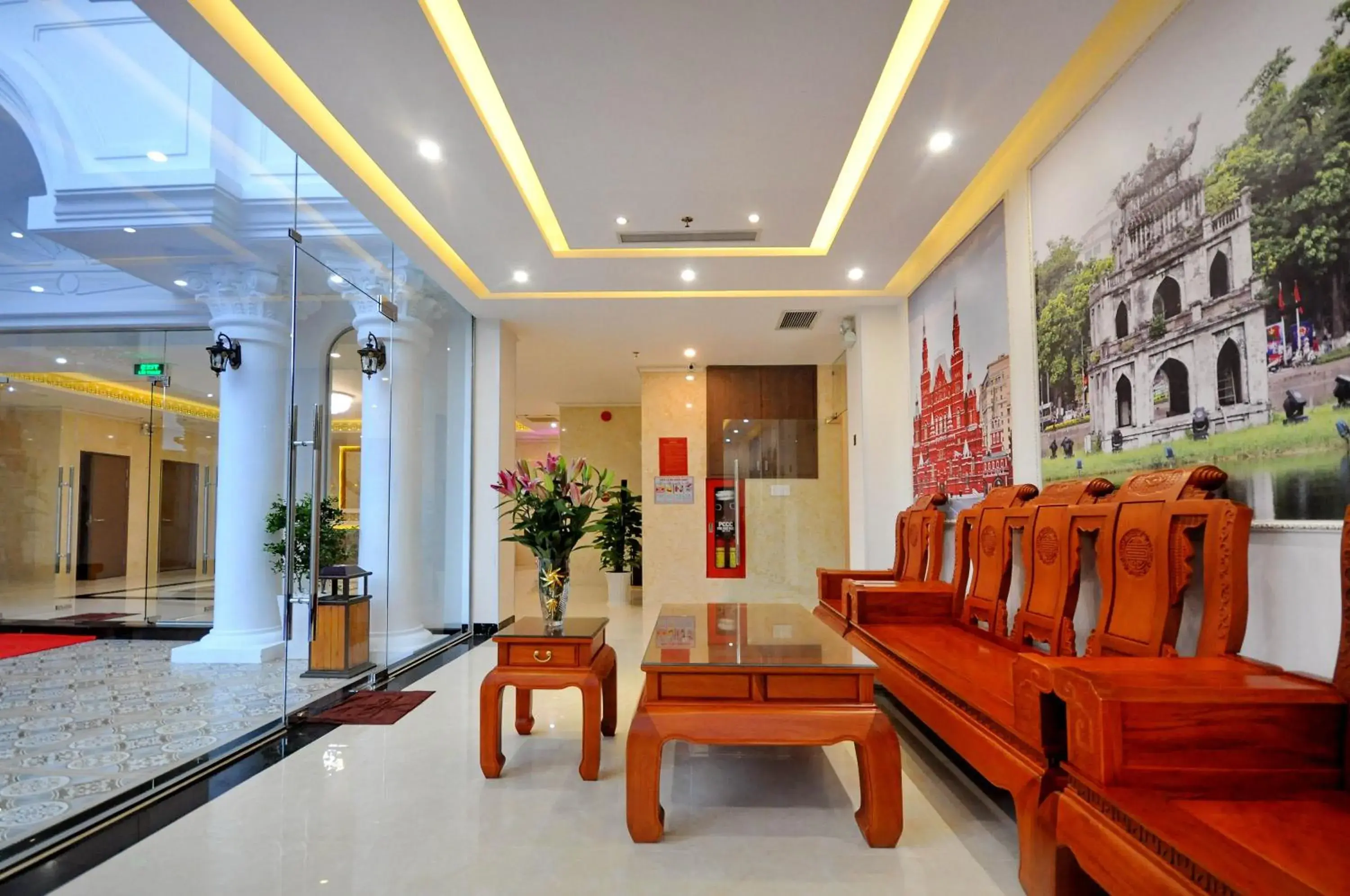 Lobby or reception in Crown Nguyen Hoang Hotel Lobby or reception in Crown Nguyen Hoang Hotel
