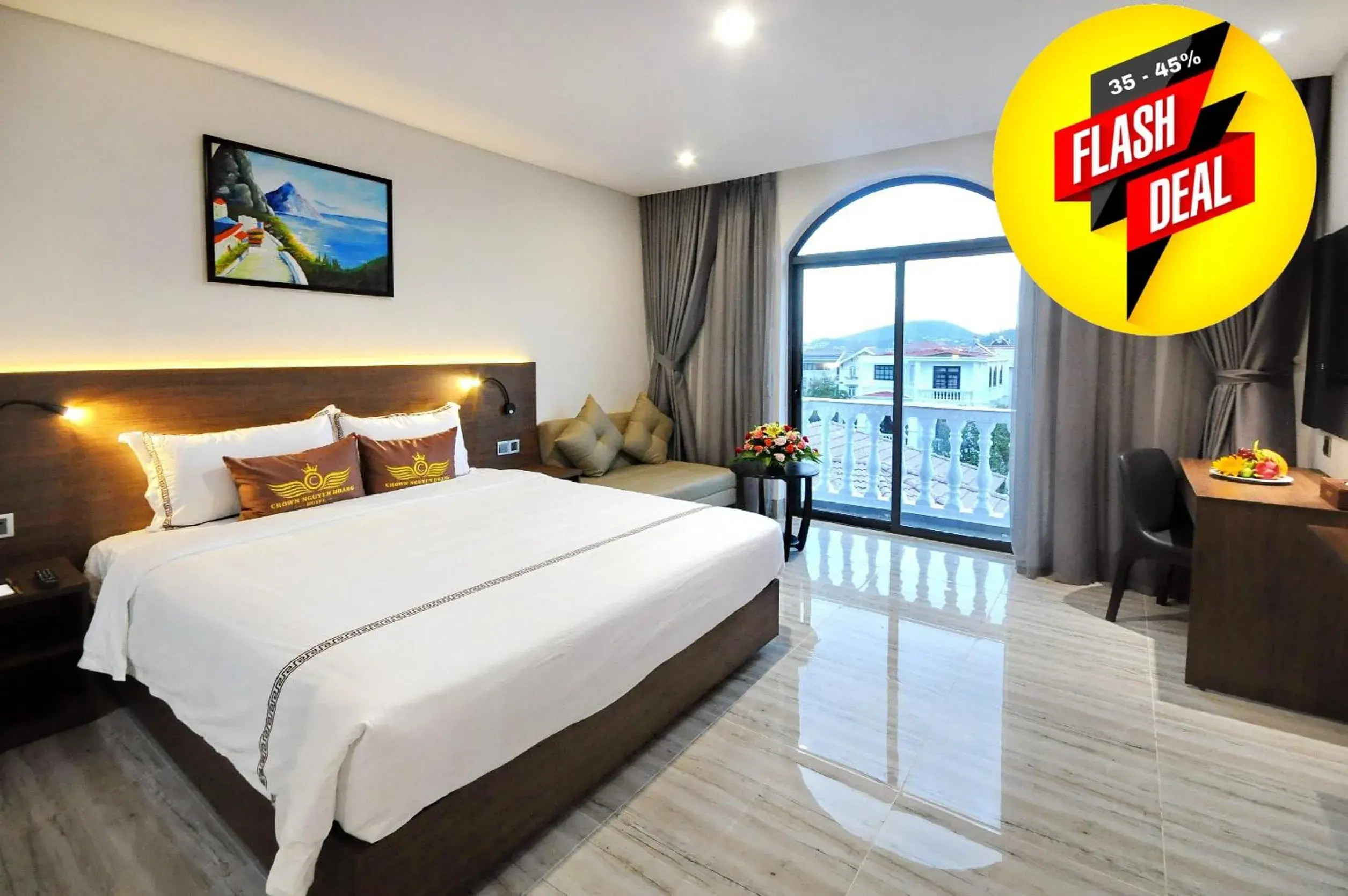 Photo of the whole room, Bed in Crown Nguyen Hoang Hotel Photo of the whole room, Bed in Crown Nguyen Hoang Hotel