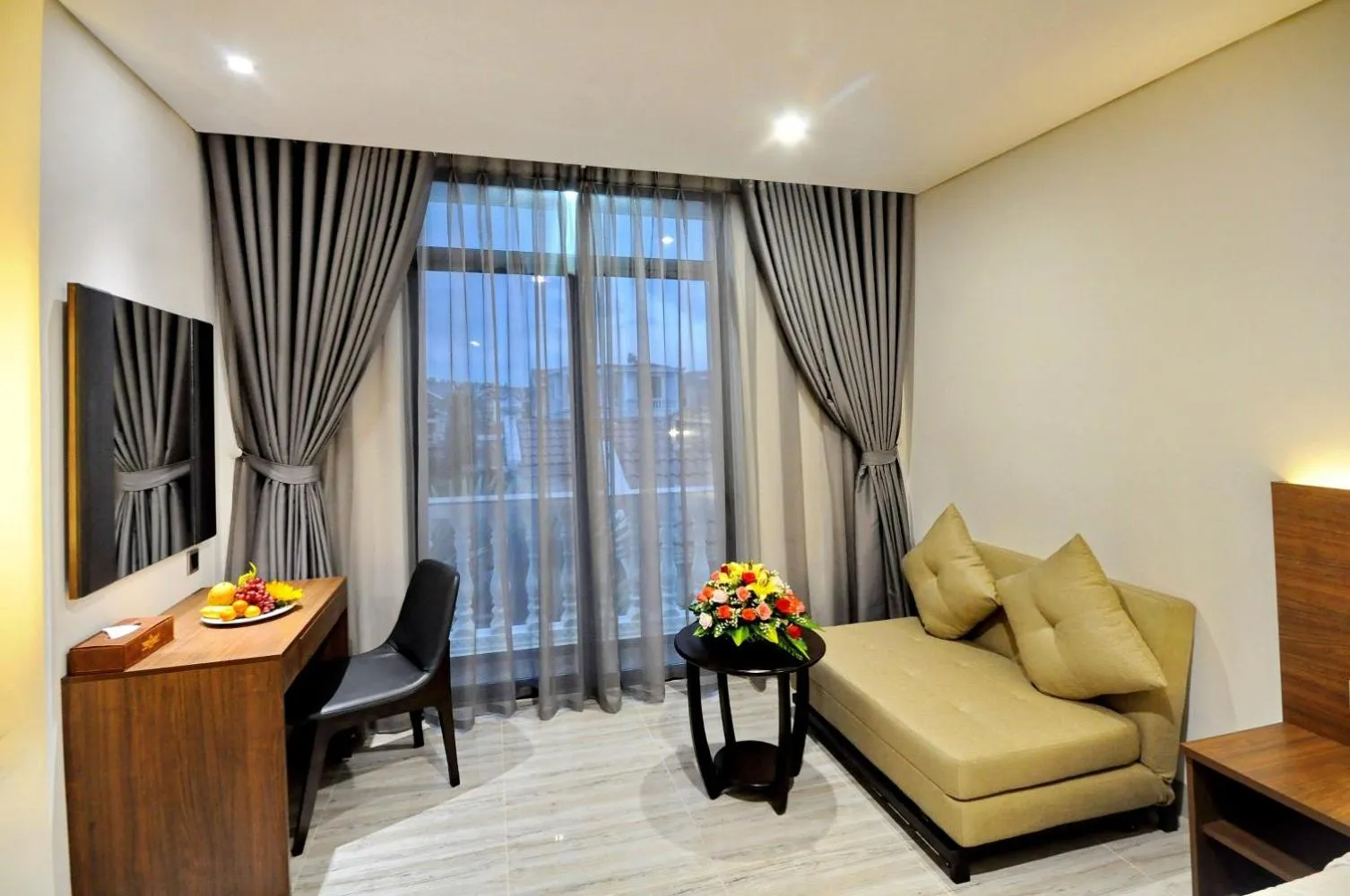 TV and multimedia in Crown Nguyen Hoang Hotel