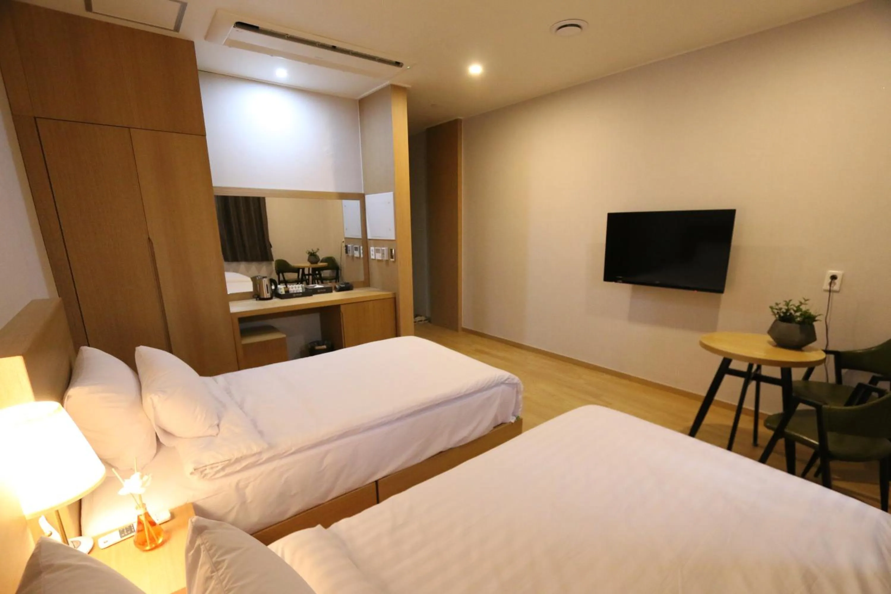 Bed in Daedunsan Hotel