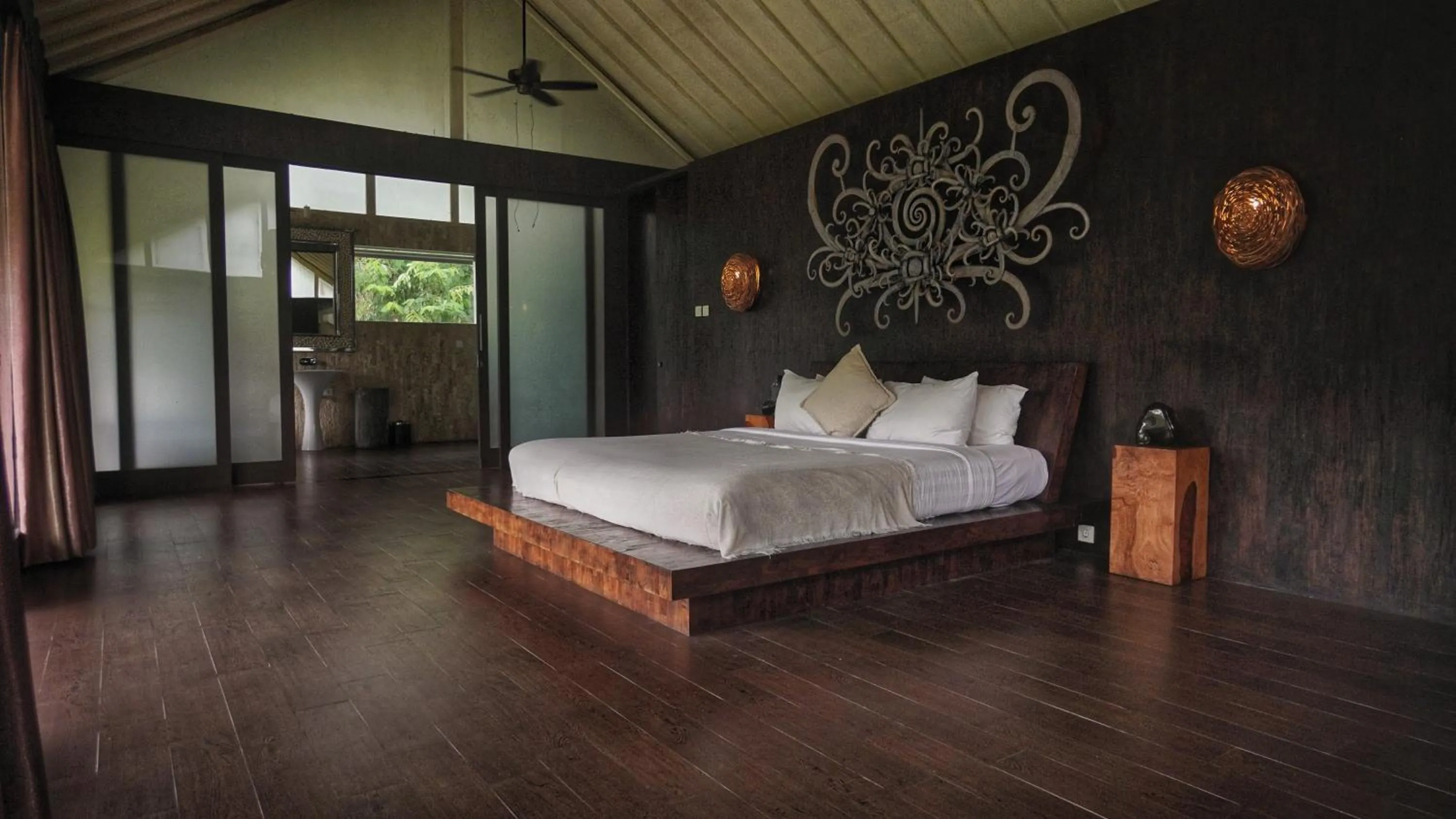 Bed in Sandhya Villa Ubud