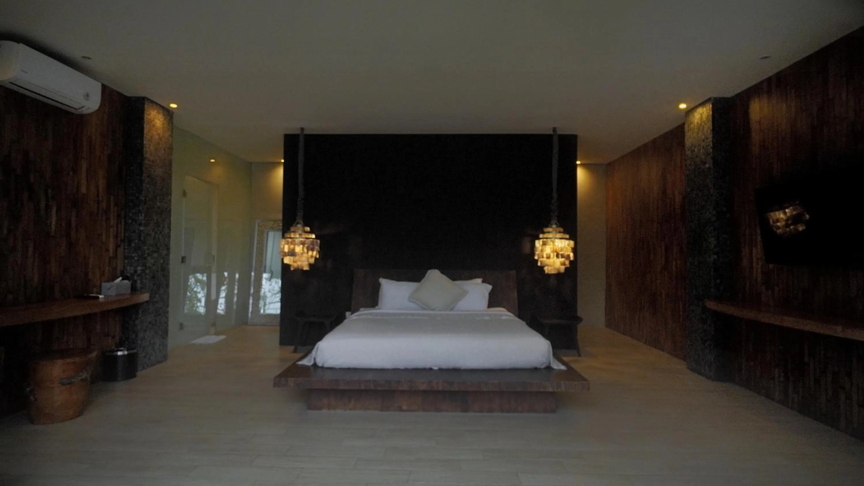 Bed in Sandhya Villa Ubud
