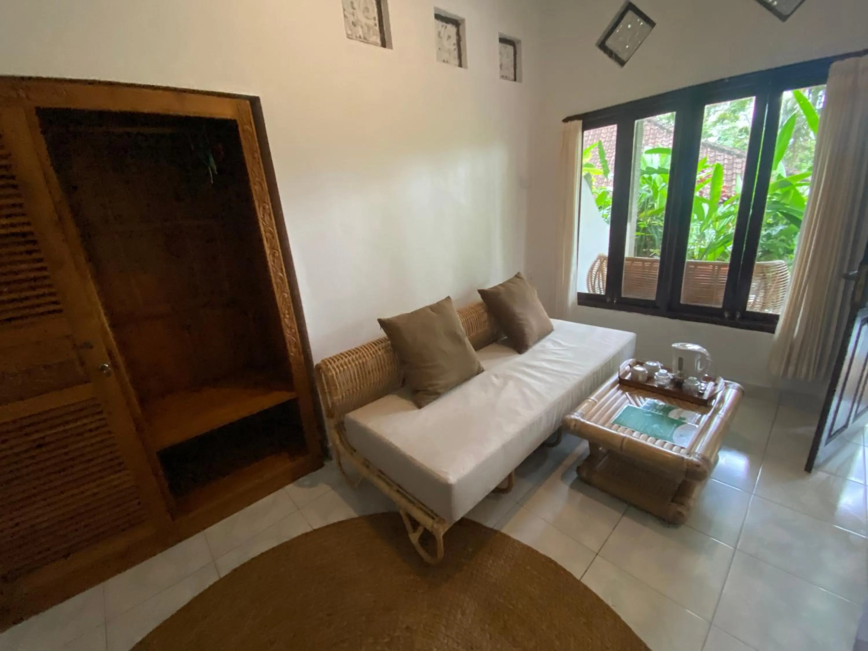 Coffee/tea facilities in Great Mountain Views Villa Resort