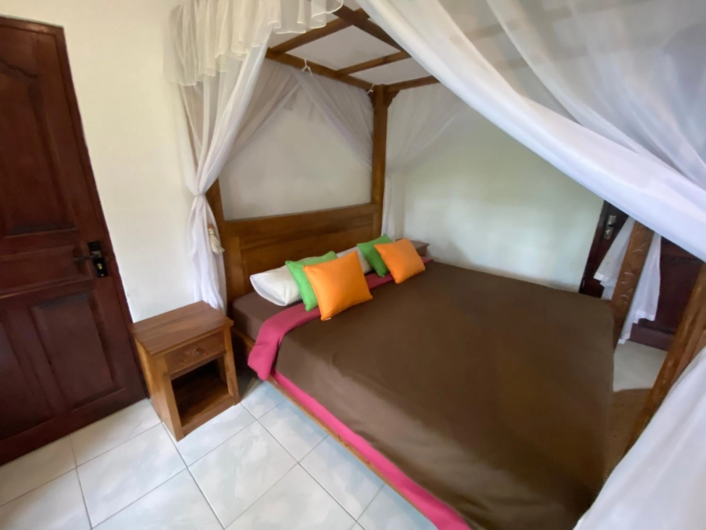Bed in Great Mountain Views Villa Resort