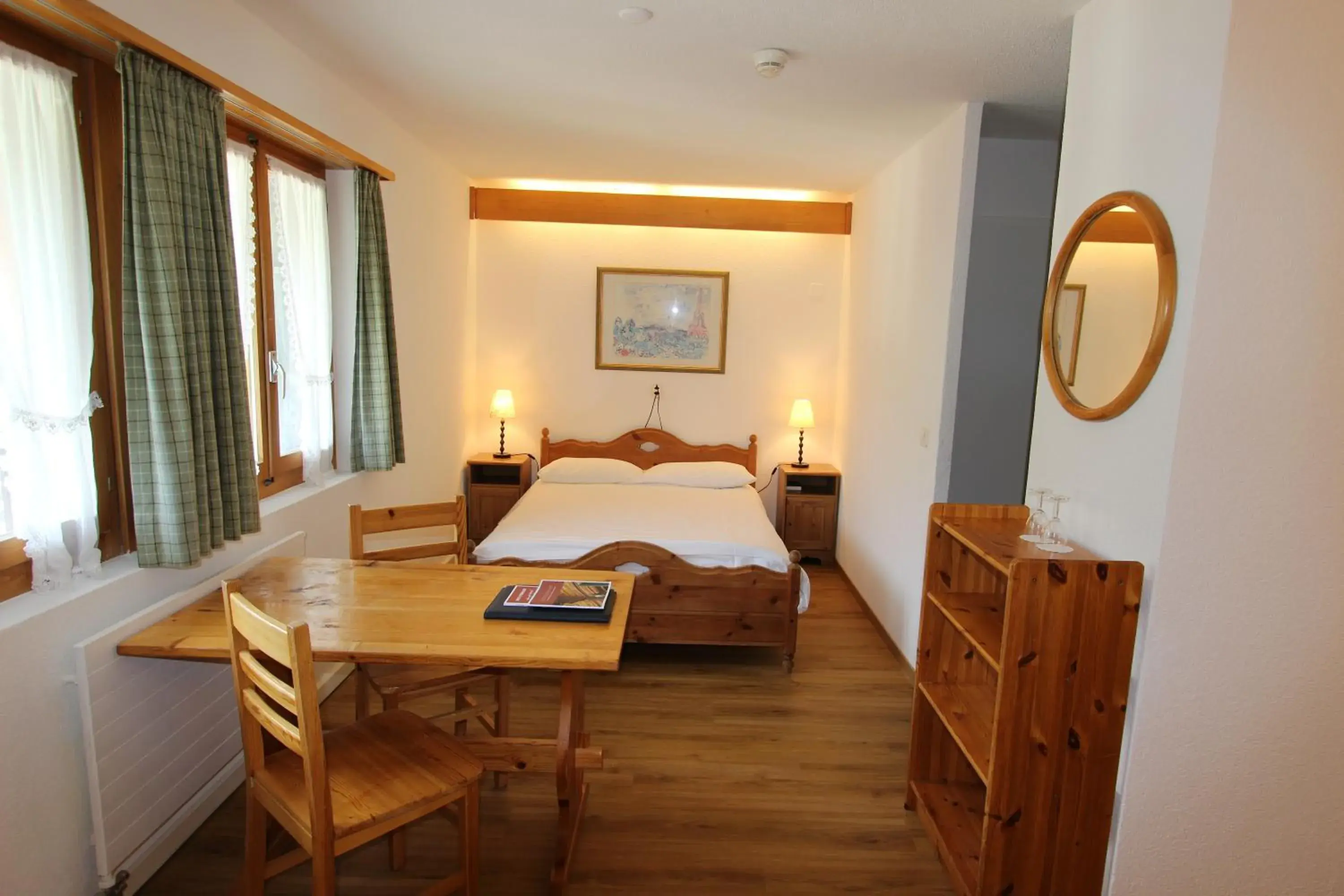 Comfort Double or Twin Room in Hotel Roc et Neige Comfort Double or Twin Room in Hotel Roc et Neige