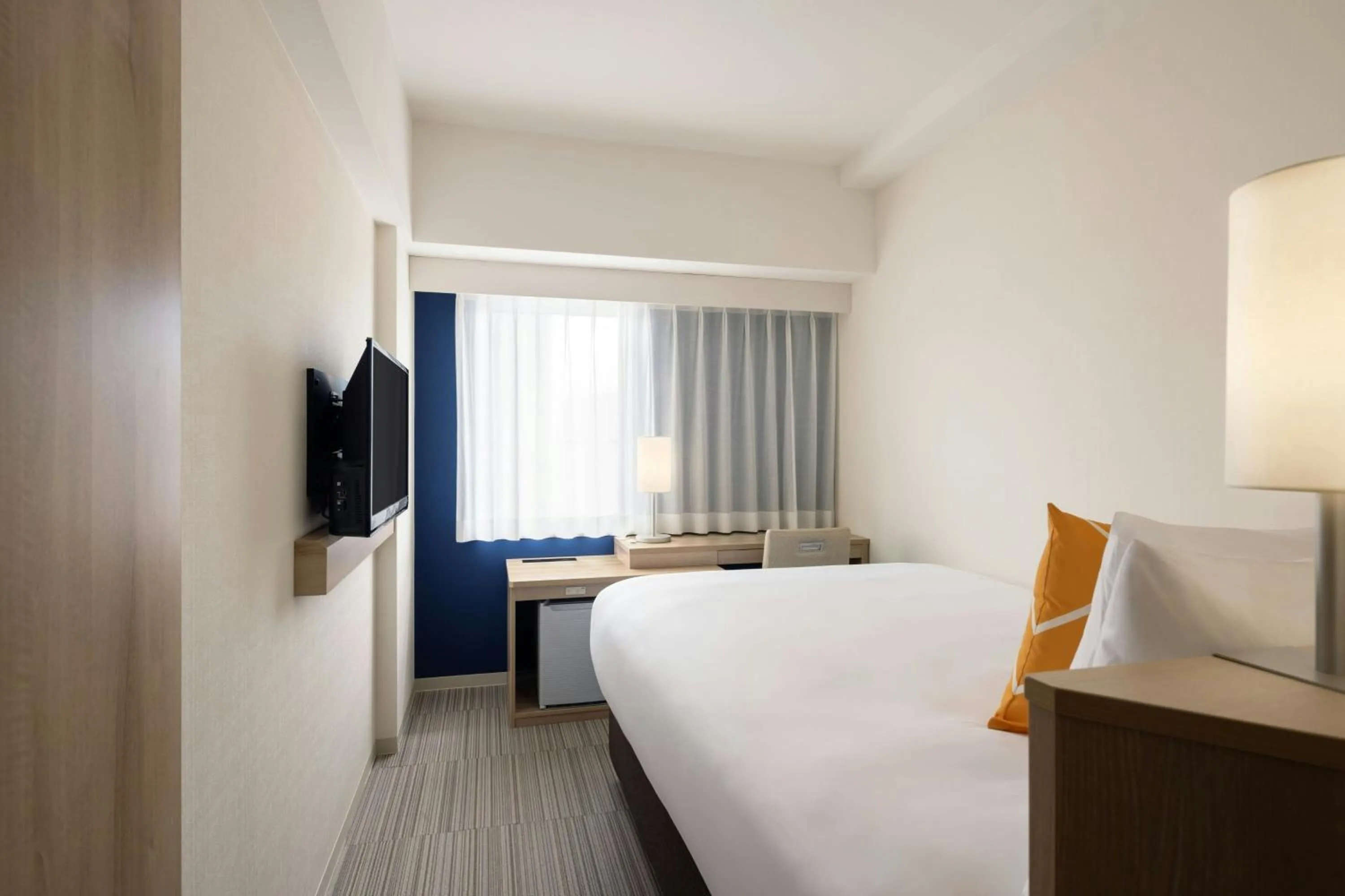 Photo of the whole room, Bed in Four Points Flex by Sheraton Osaka Kitahama