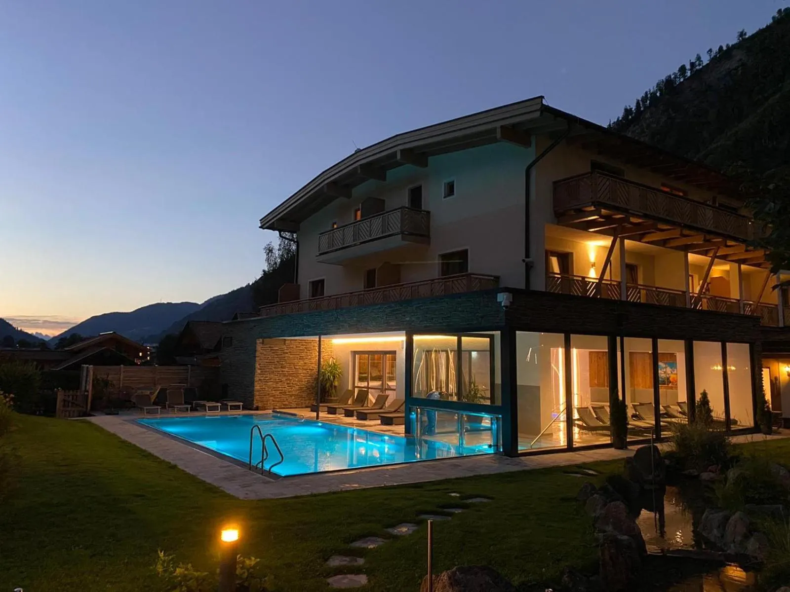 Night in Hotel Römerhof