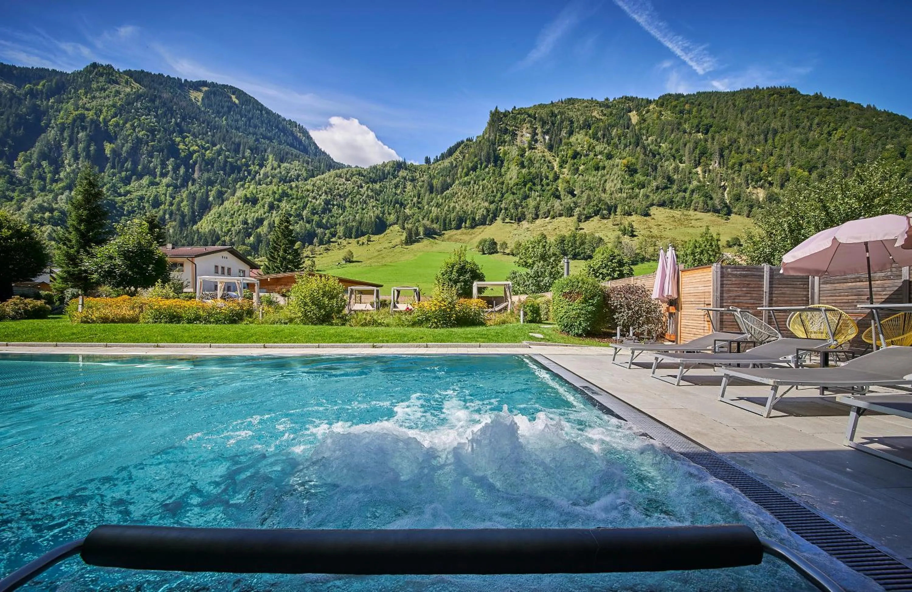 Garden in Hotel Römerhof