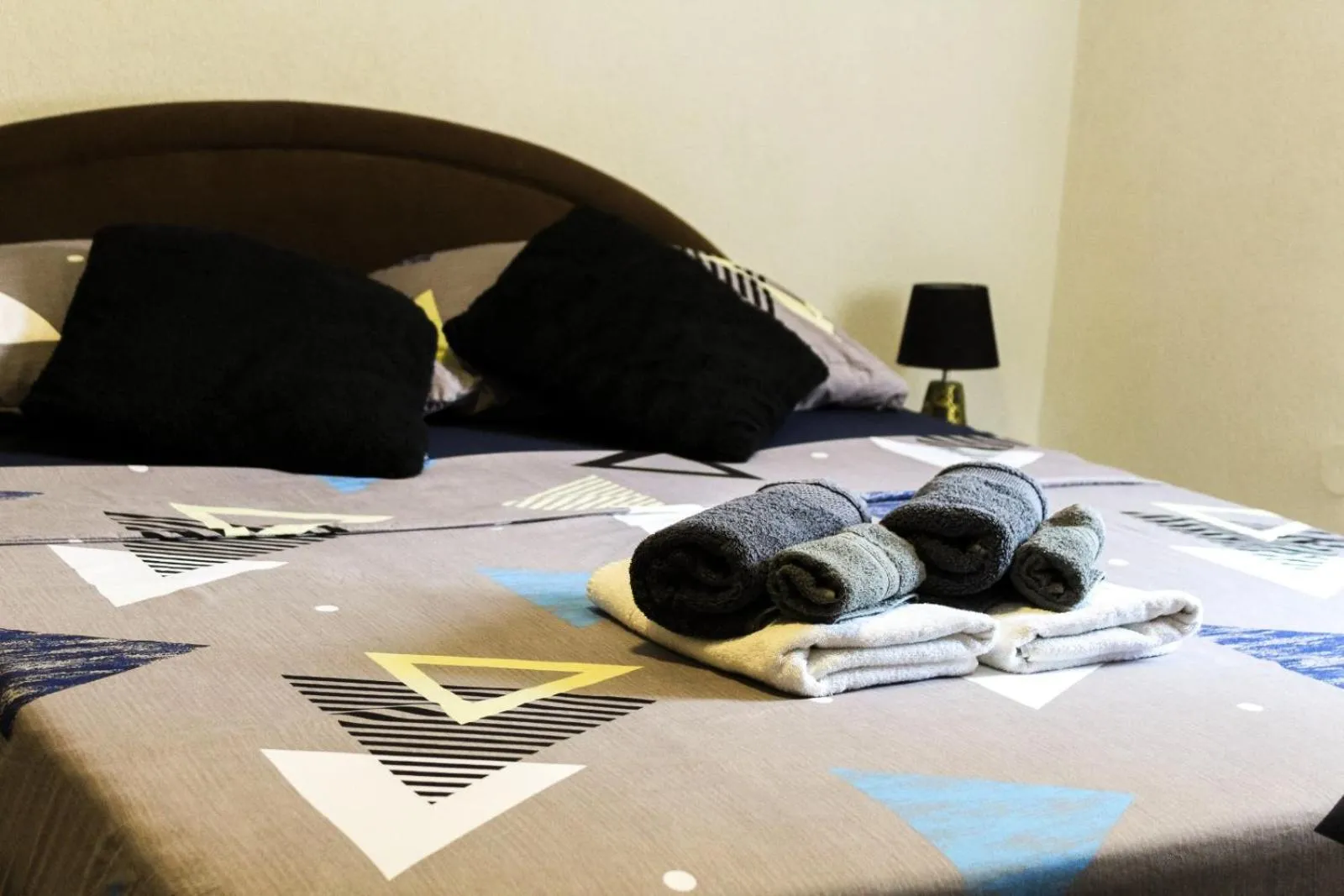 Bed in Apartments Ajla