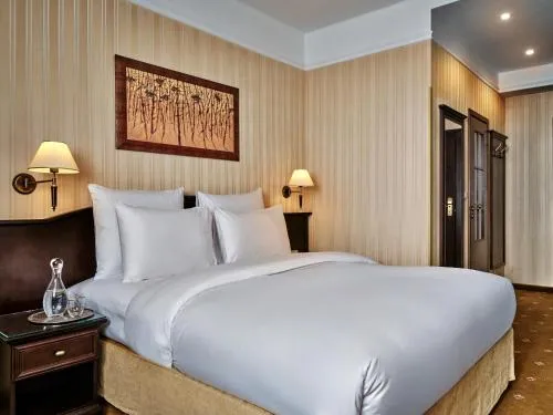 Hotel President