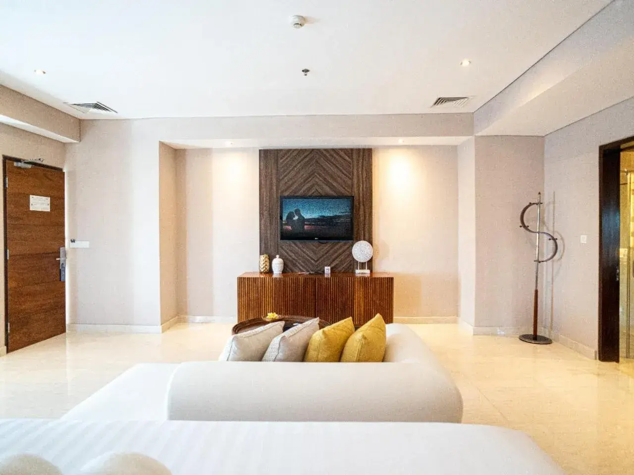 Bed in Crystalkuta Hotel - Bali Bed in Crystalkuta Hotel - Bali