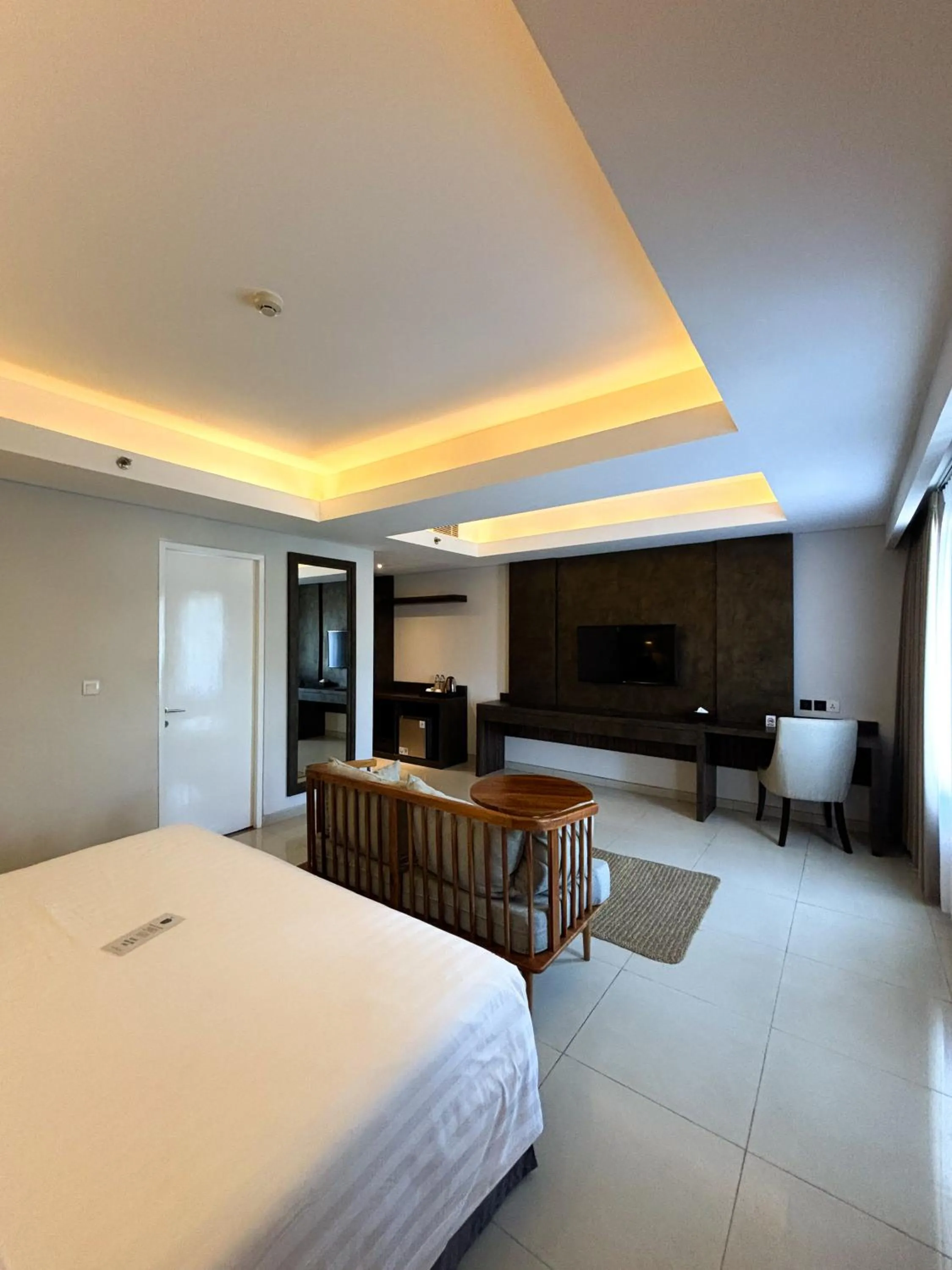 Property building, Bed in Crystalkuta Hotel - Bali
