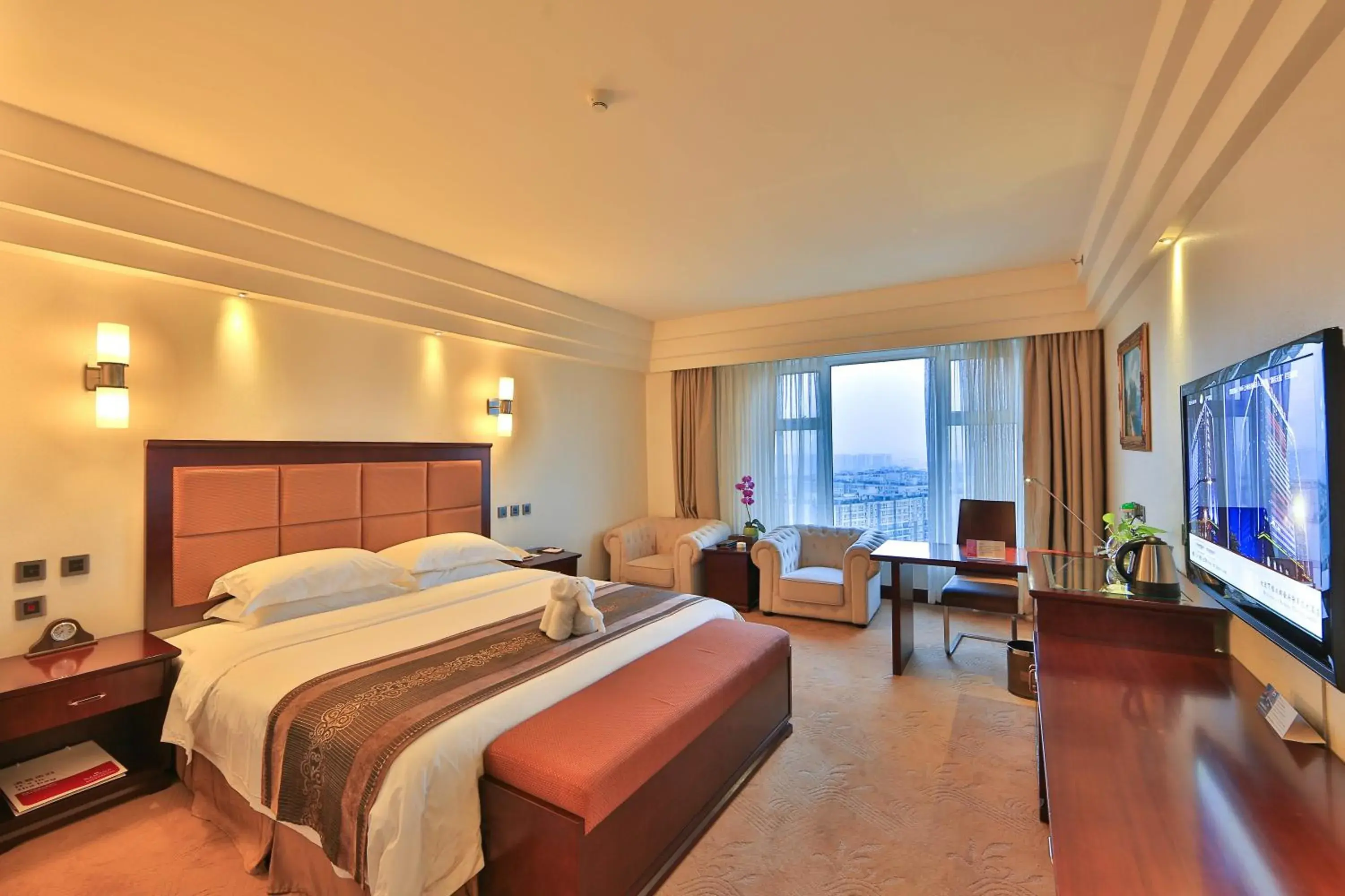 Bedroom in Ramada Chengdu North Bedroom in Ramada Chengdu North