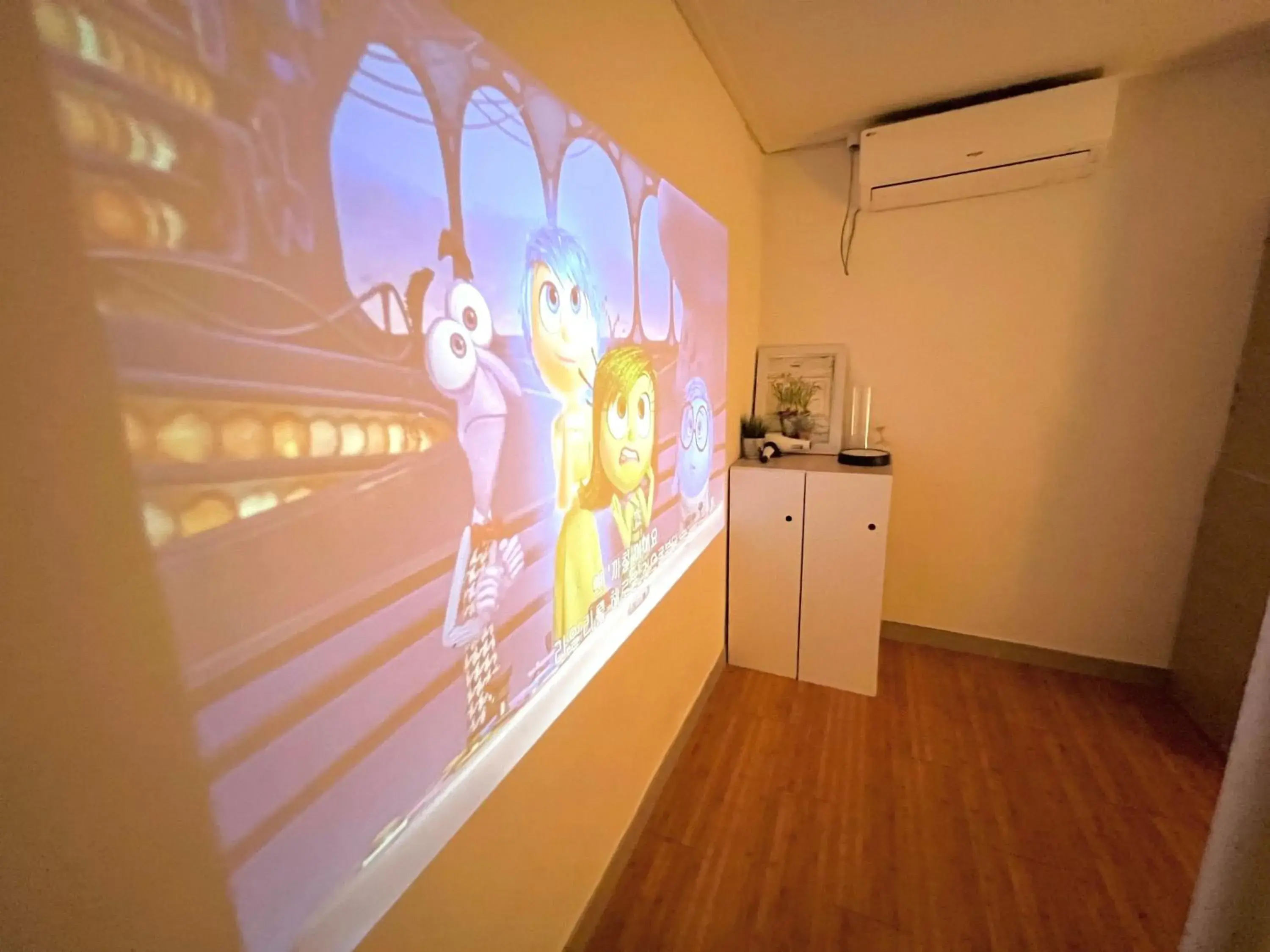 TV and multimedia in Yakorea Hostel Dongdaemun TV and multimedia in Yakorea Hostel Dongdaemun