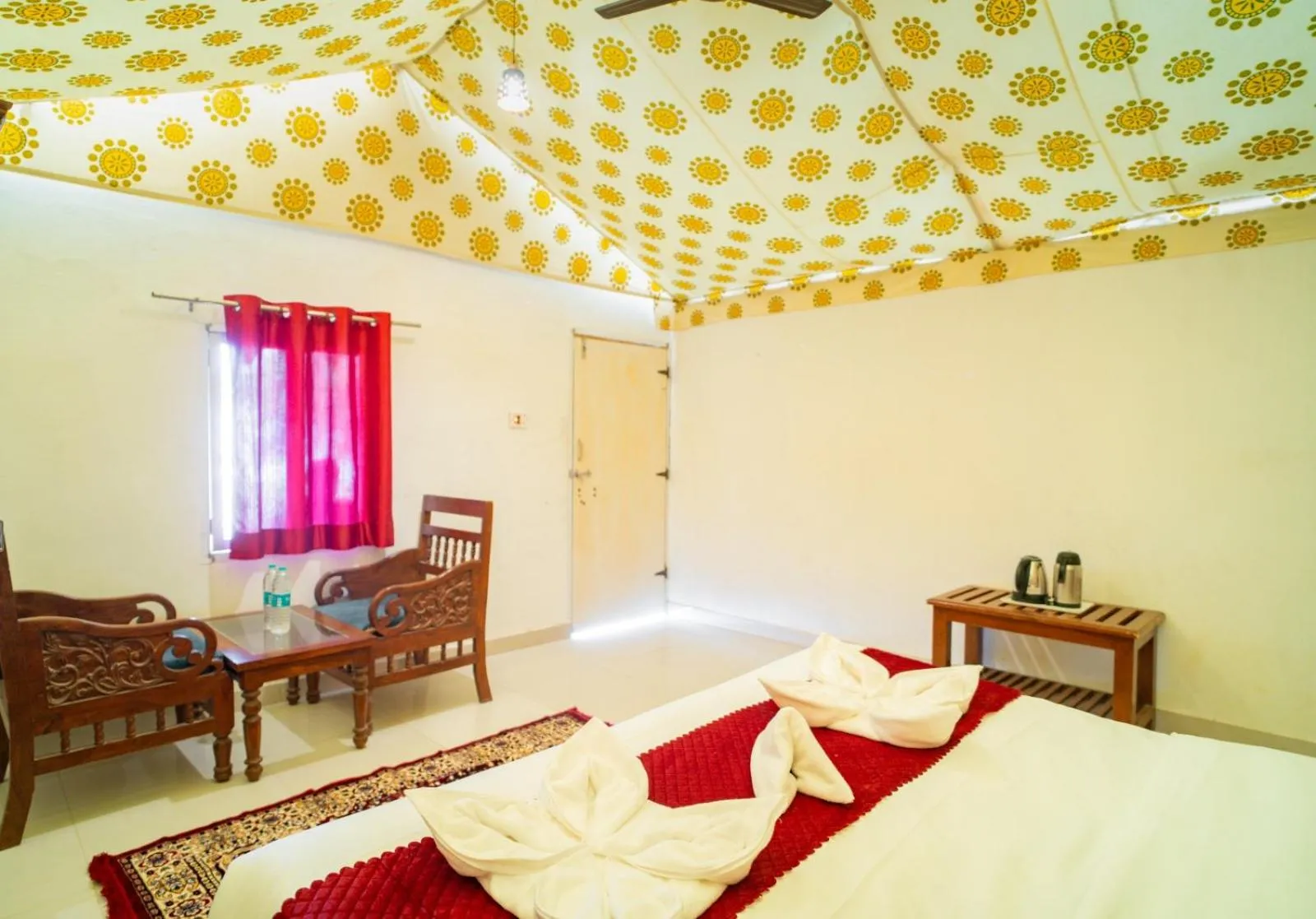 Bed in Royal Jaisalmer Resort with Swimming Pool
