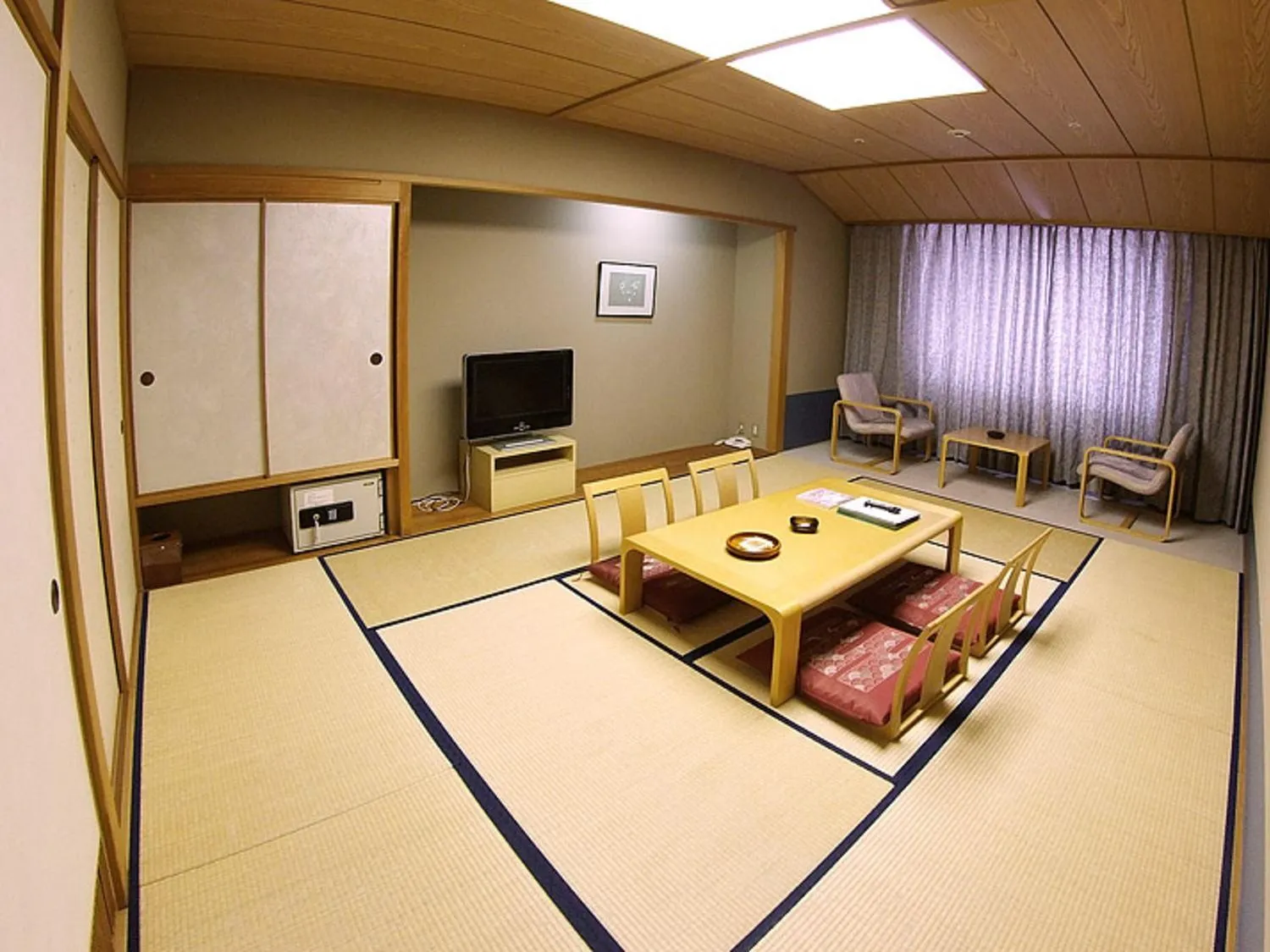 Photo of the whole room in New Greenpia Tsunan