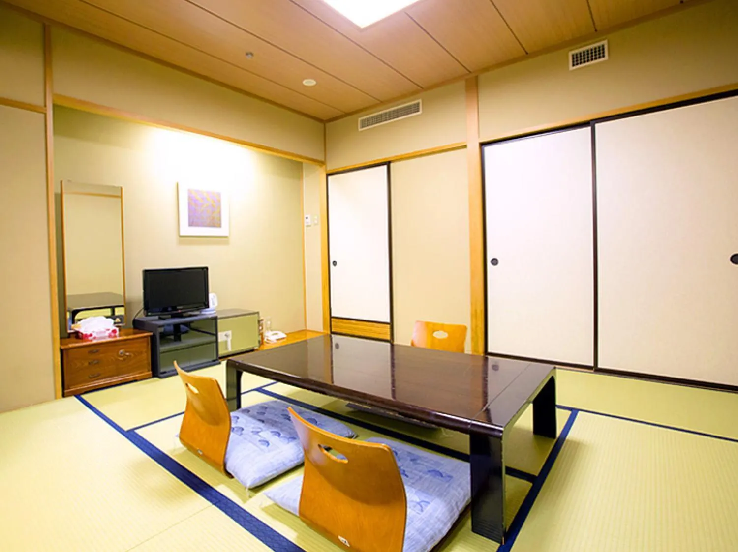 Photo of the whole room in New Greenpia Tsunan