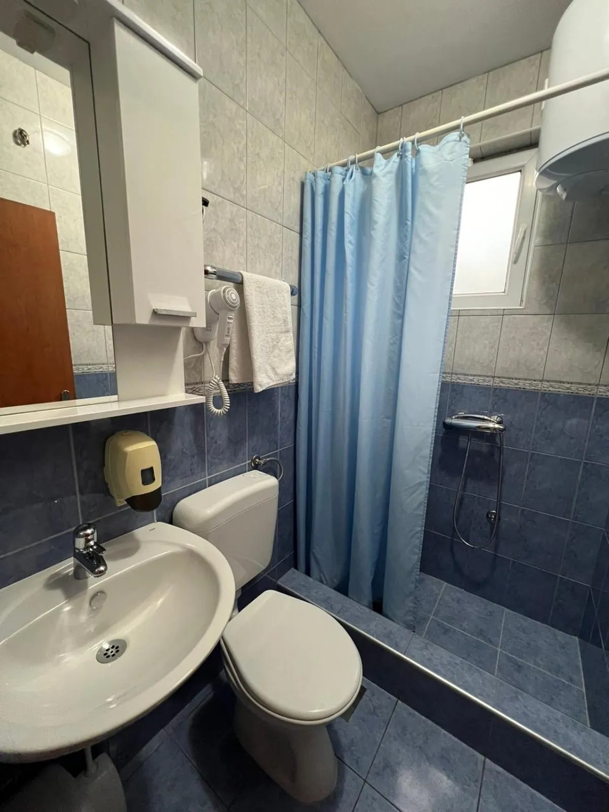 Toilet in Motel Aura