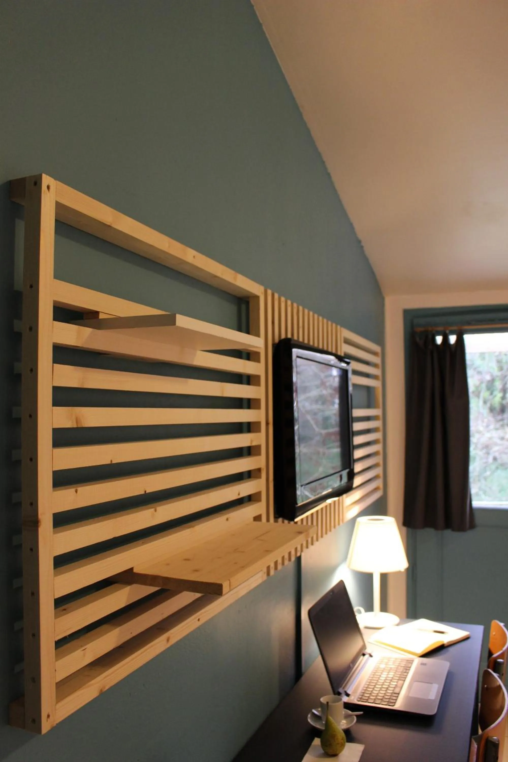 TV and multimedia in Hôtel Naéco Audierne