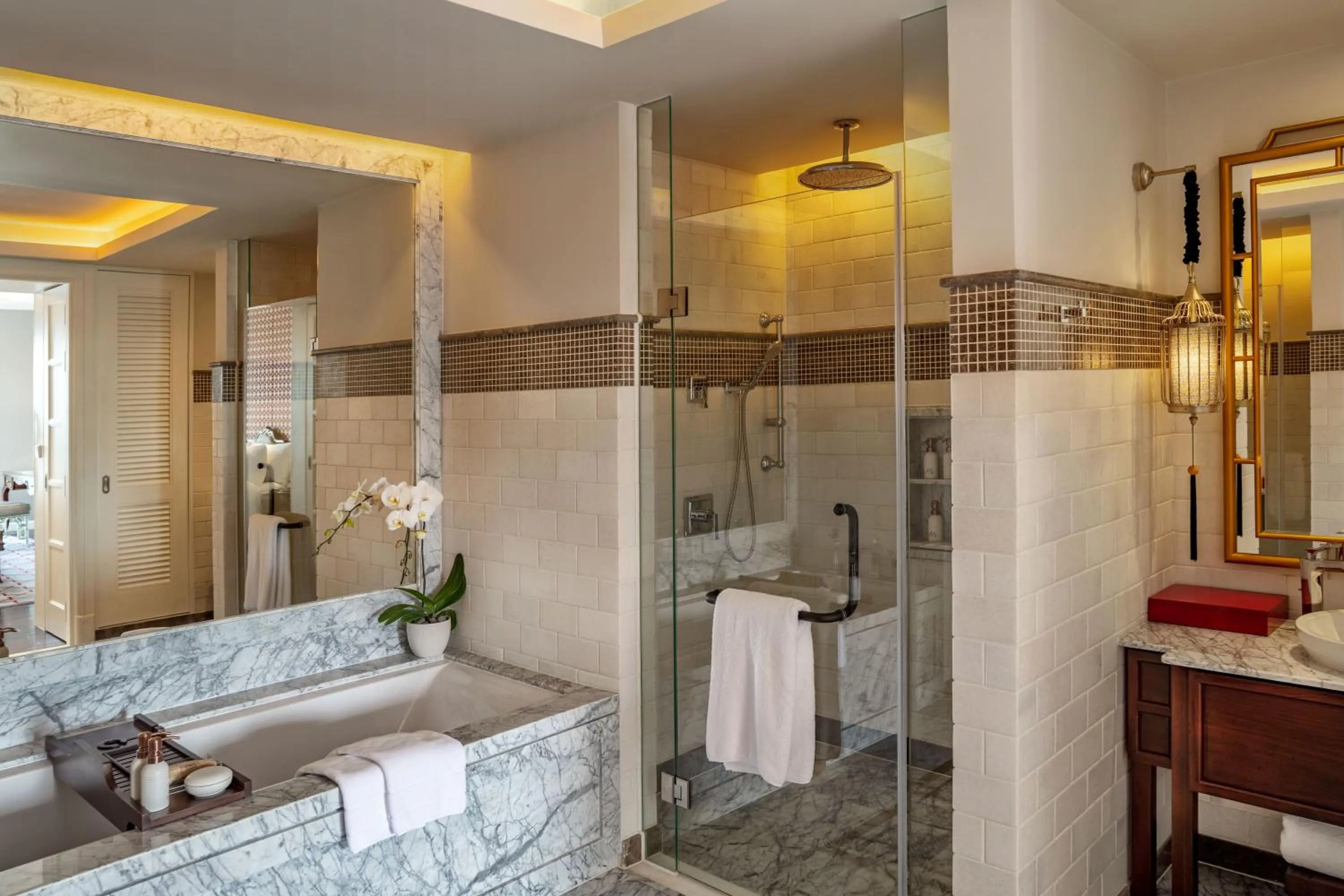 Bathroom in Mia Saigon – Luxury Boutique Hotel