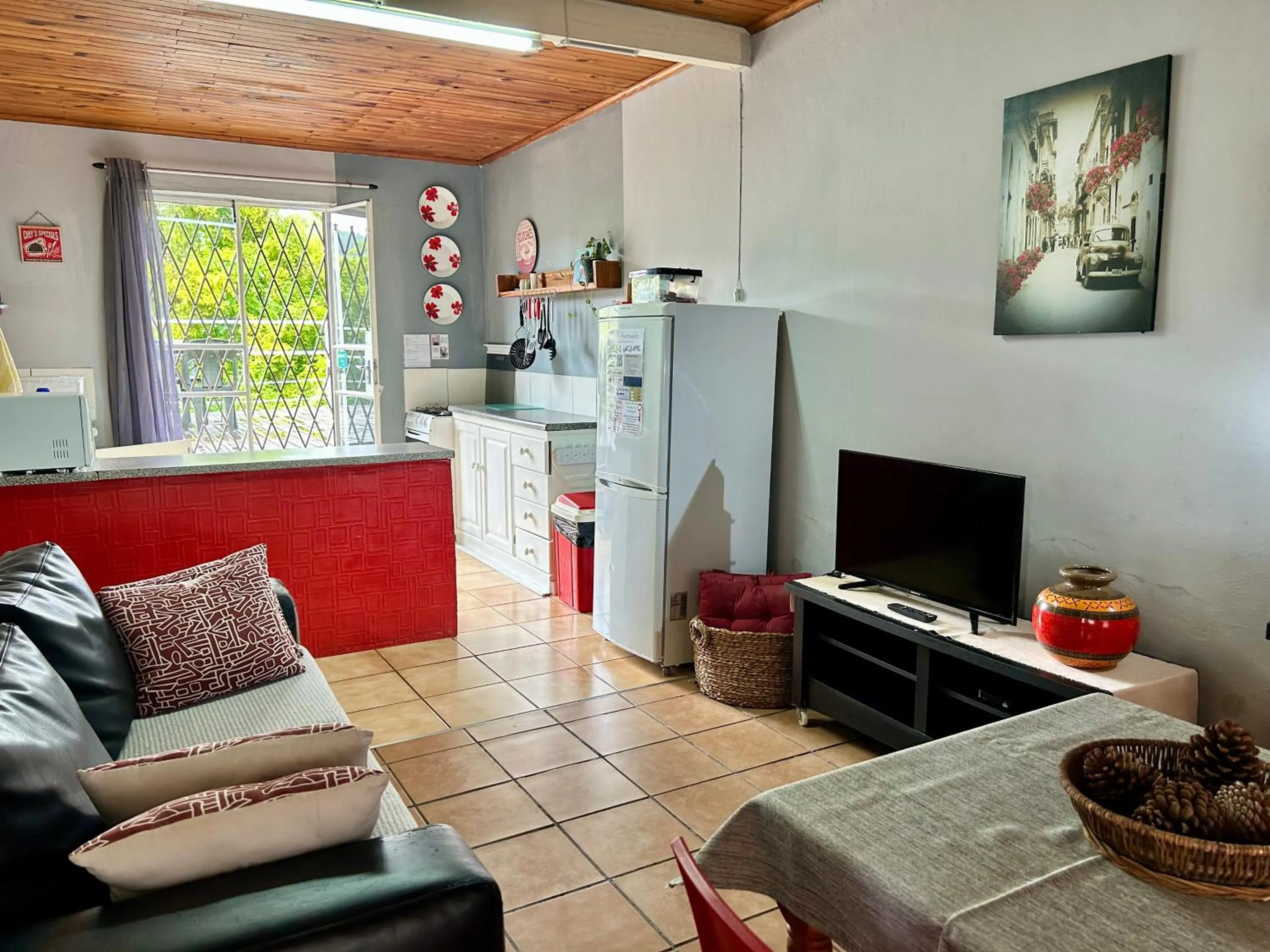 TV and multimedia in Sabie Self Catering Apartments