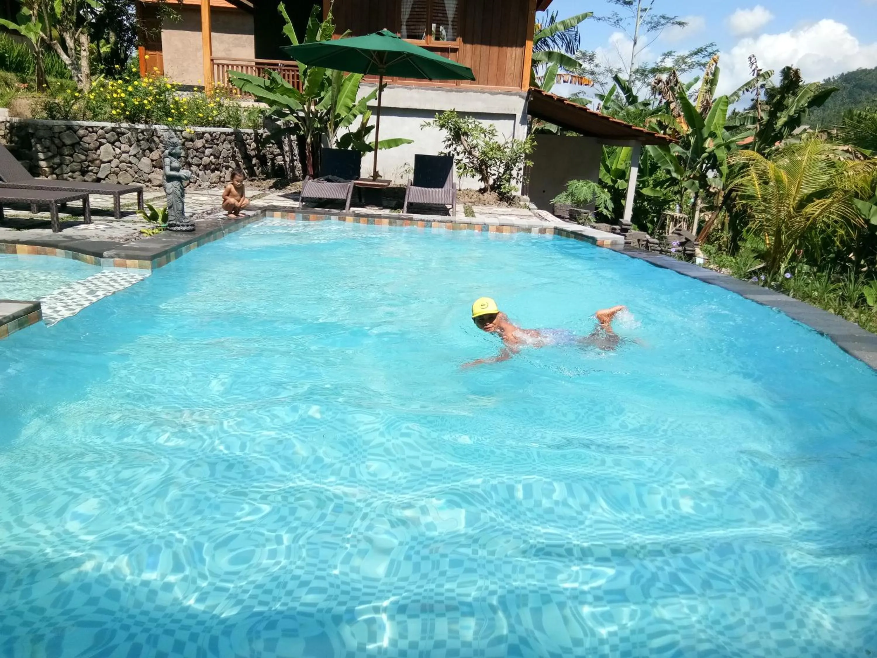 Swimming pool in Khrisna Hs and Cottages