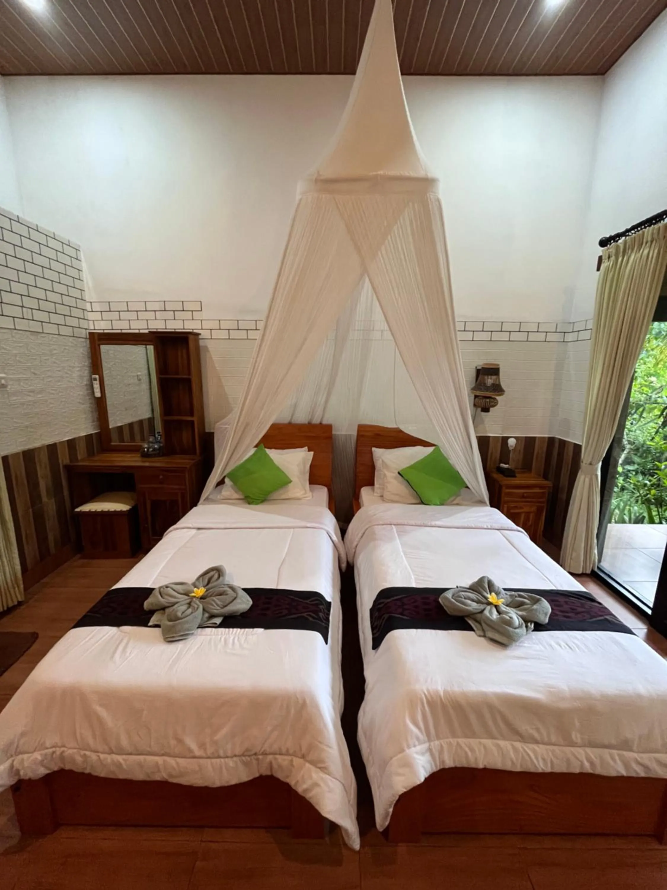 Bed in Khrisna Hs and Cottages