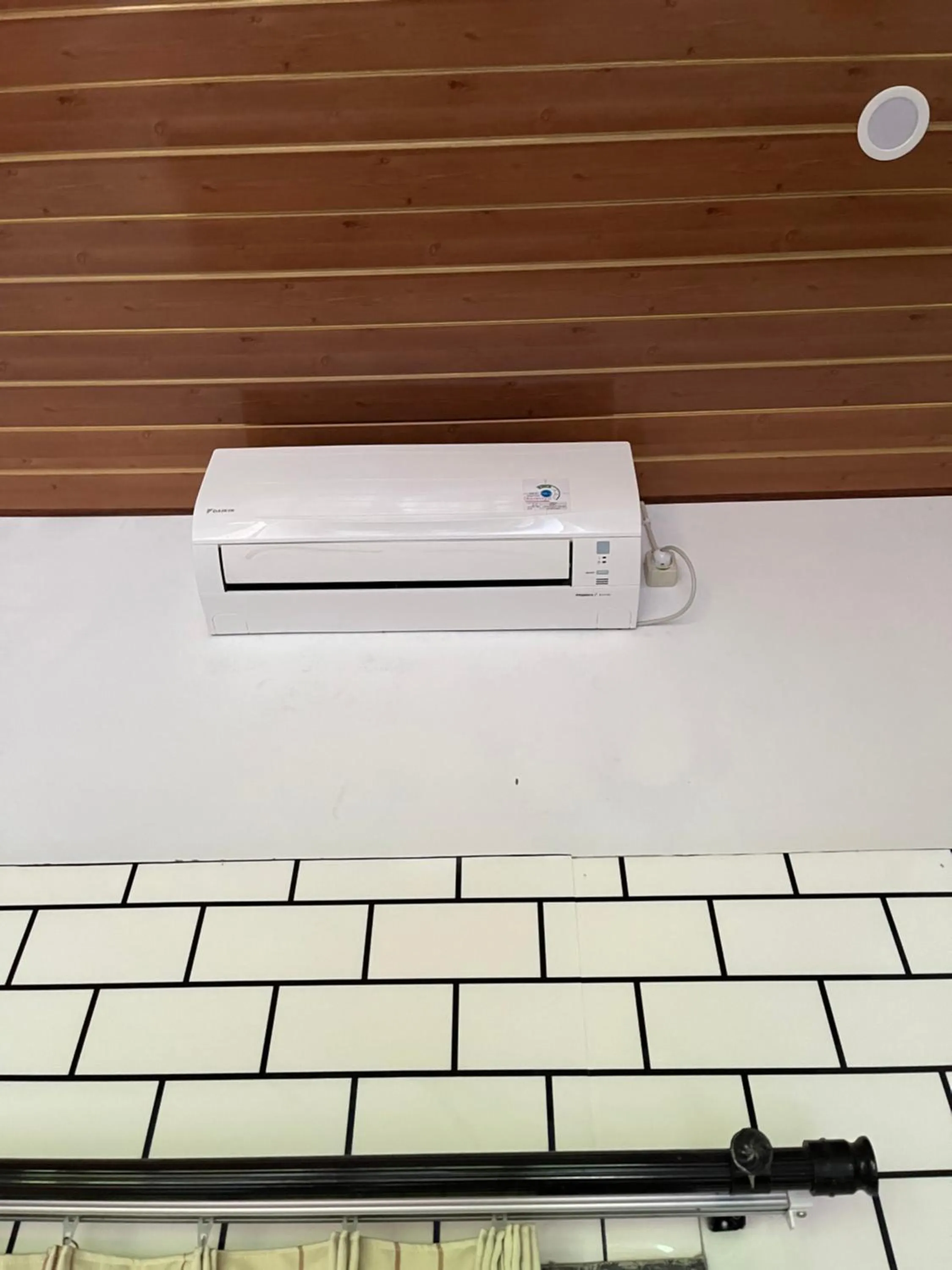 Khrisna Hs and Cottages