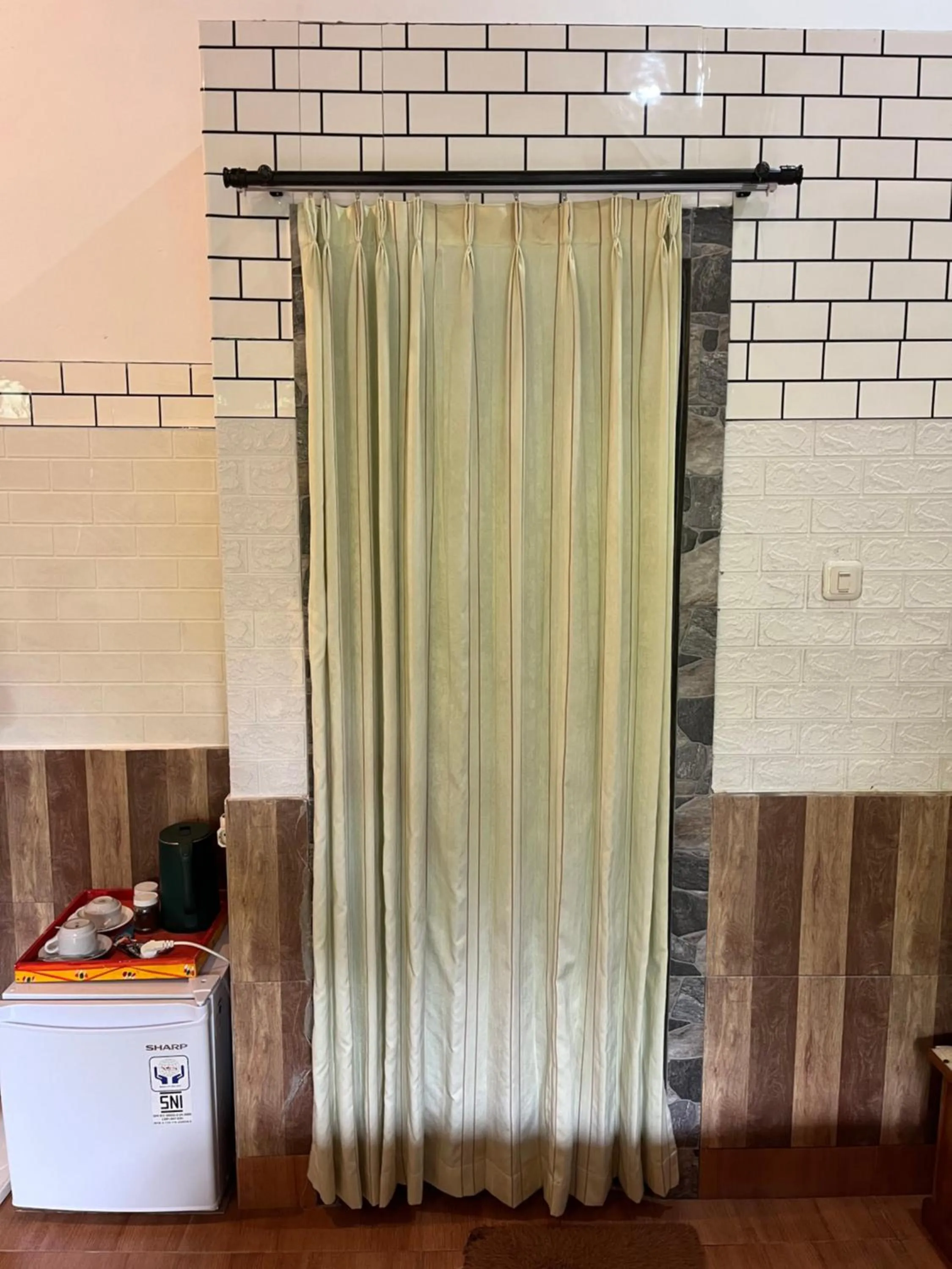 Khrisna Hs and Cottages