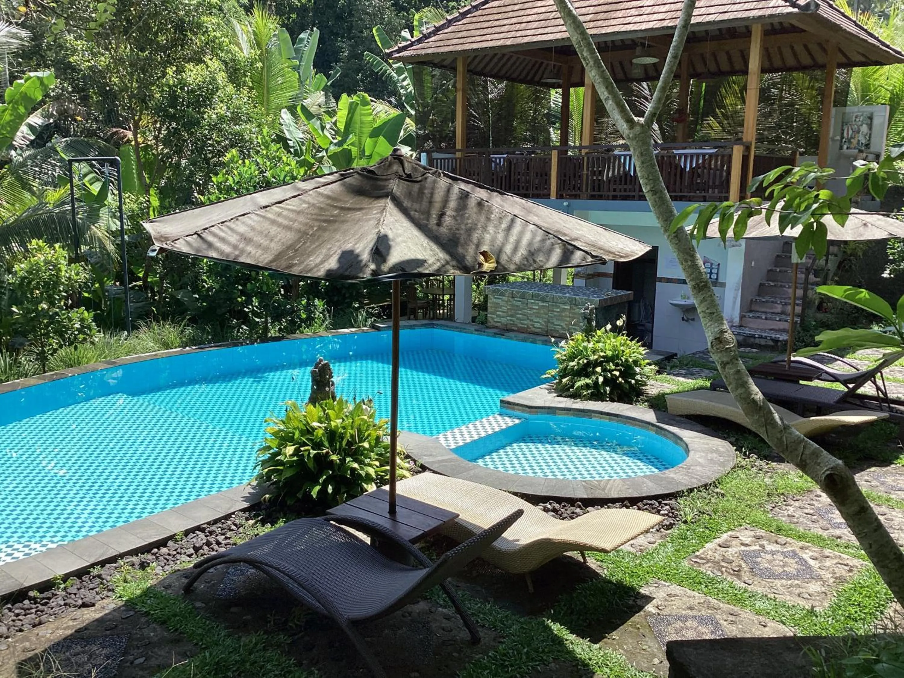 Swimming pool in Khrisna Hs and Cottages