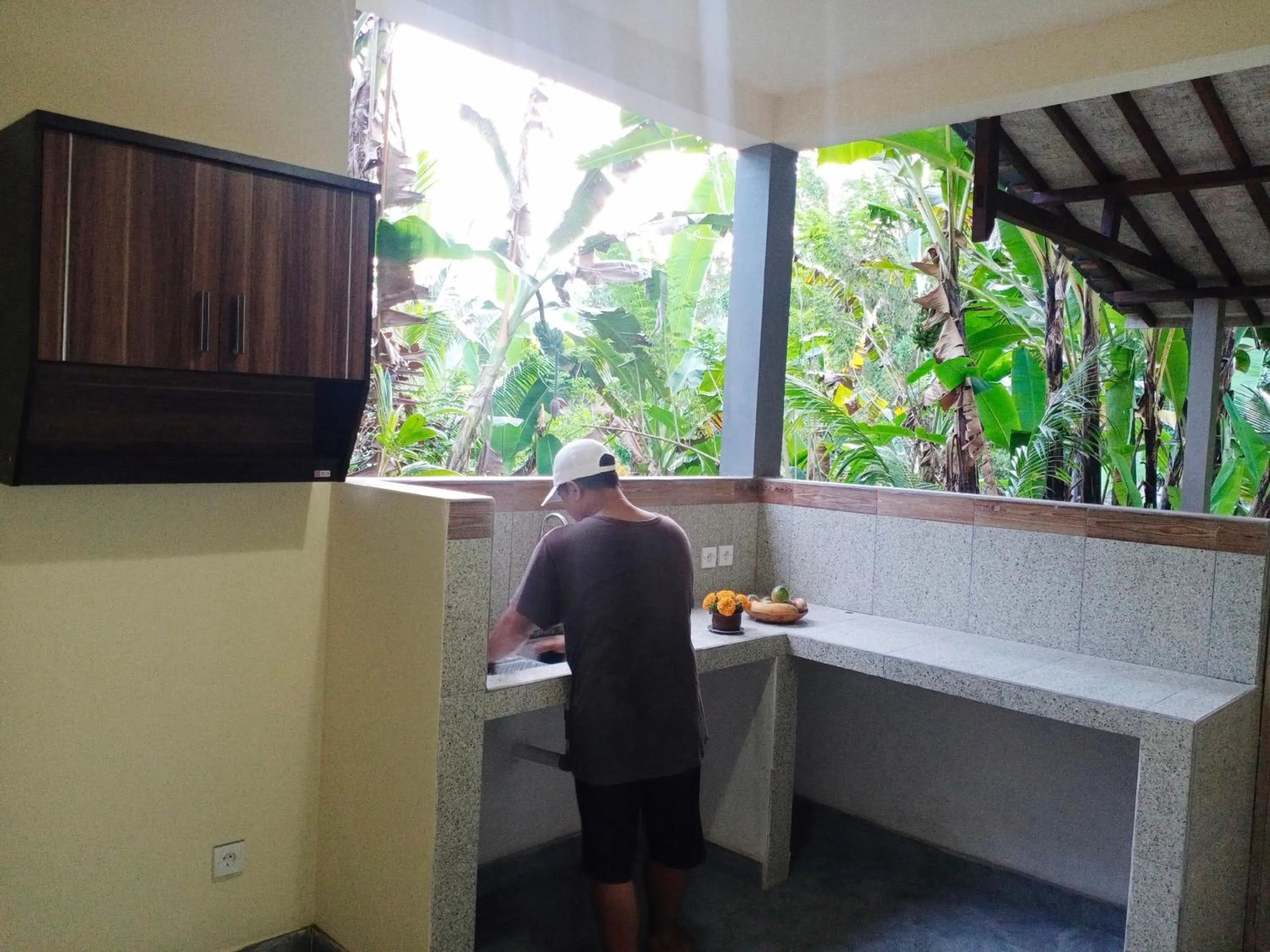 People in Khrisna Hs and Cottages