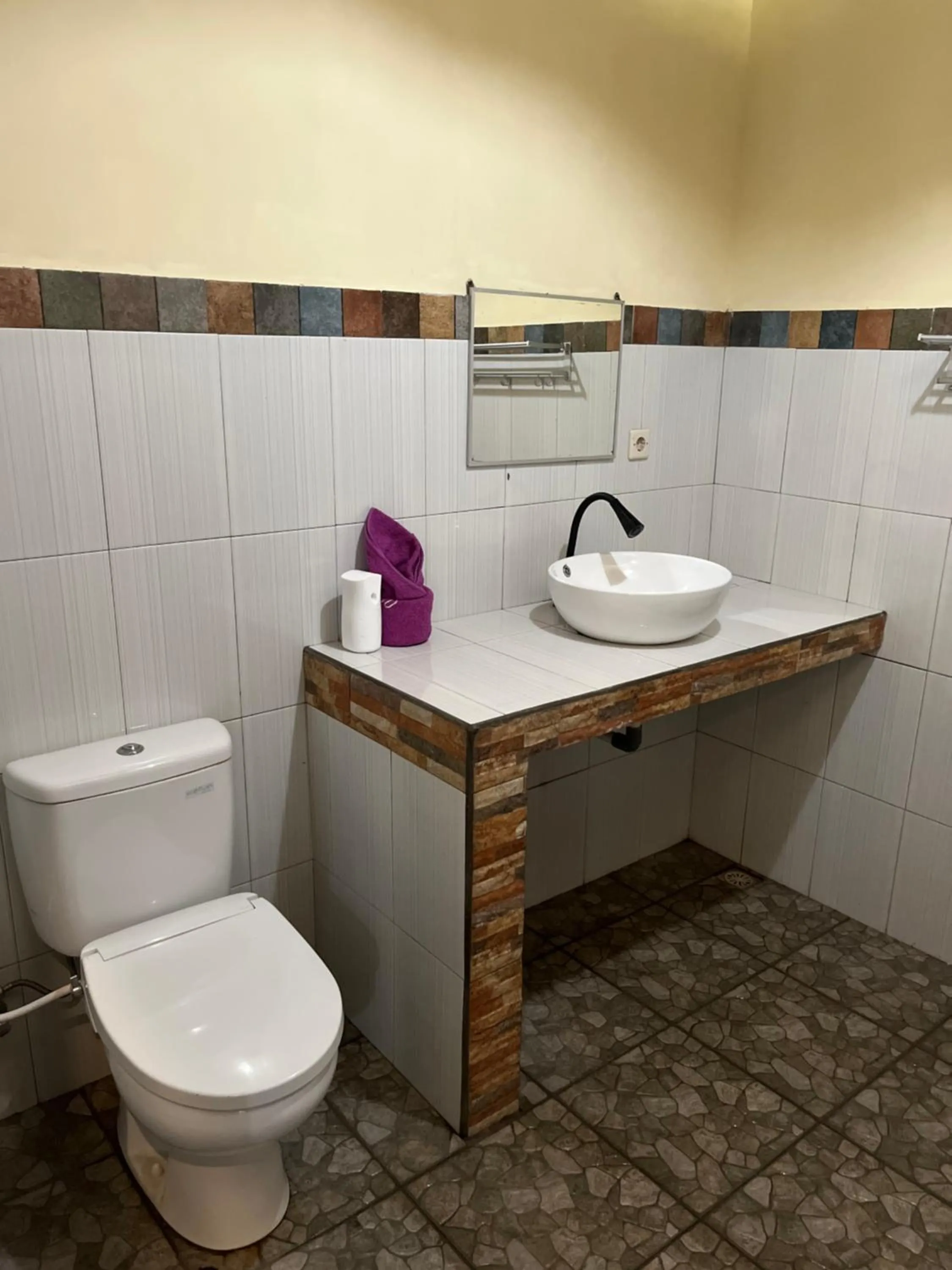 Toilet in Khrisna Hs and Cottages