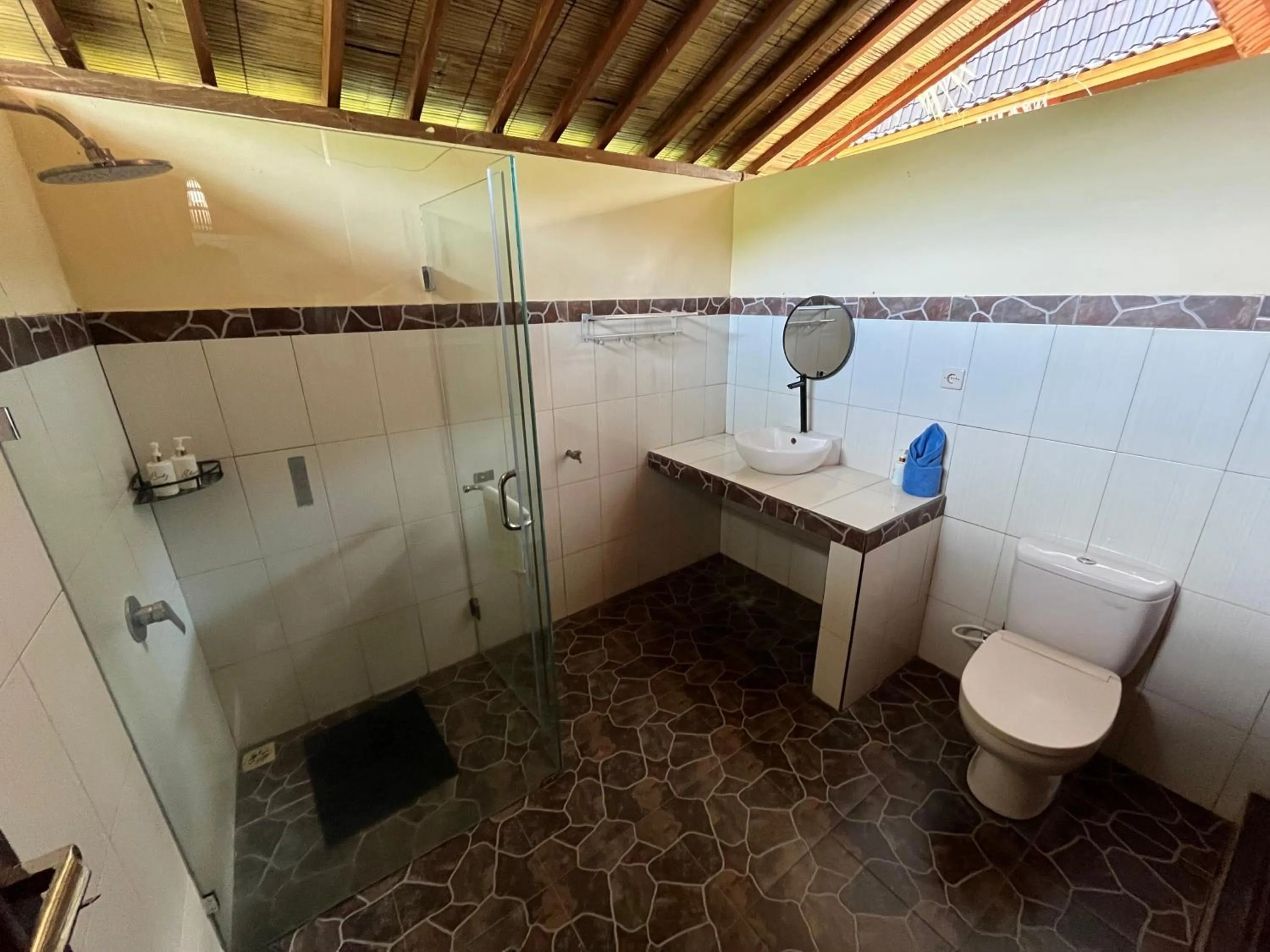 Khrisna Hs and Cottages