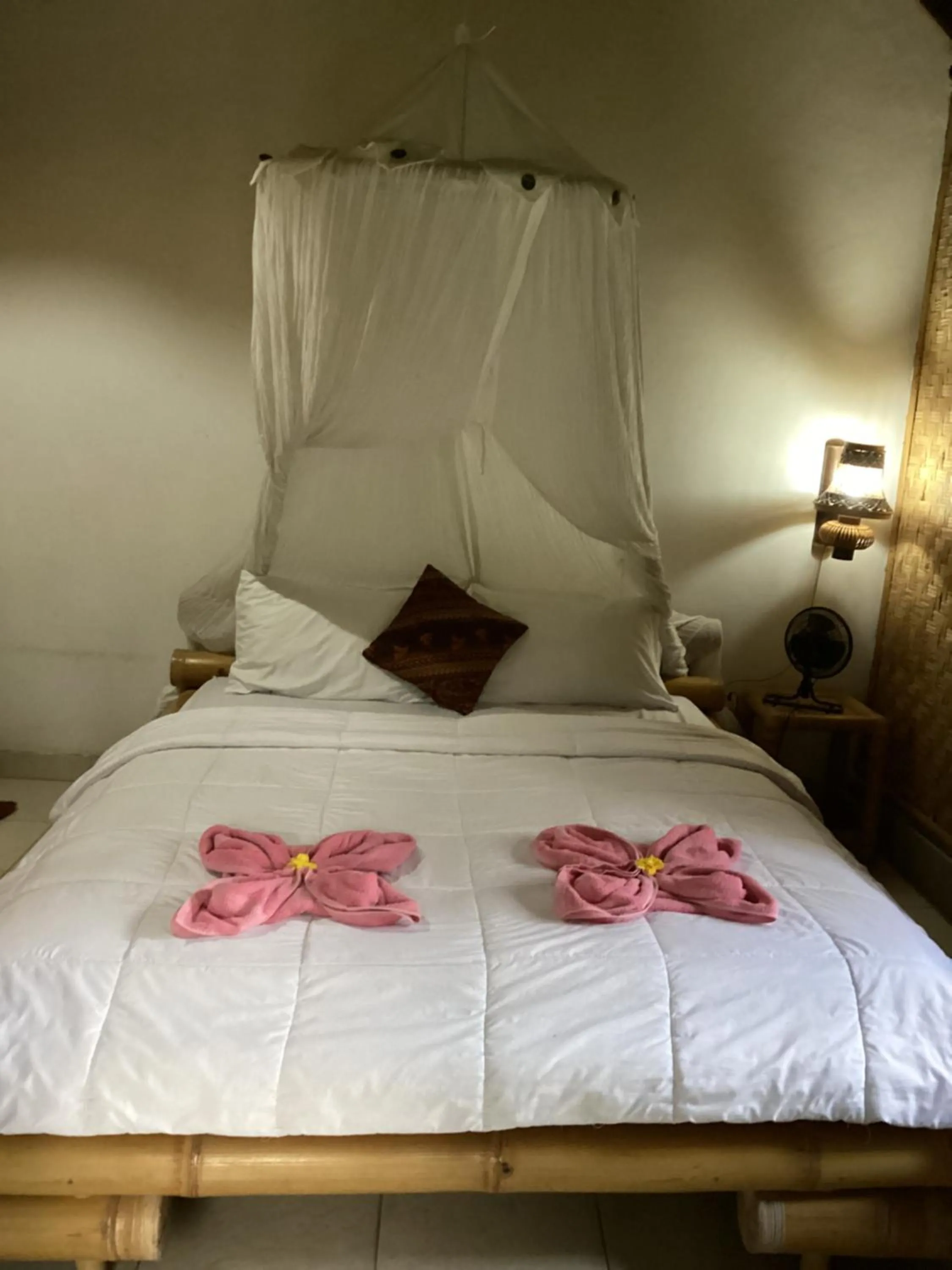 Property building, Bed in Khrisna Hs and Cottages