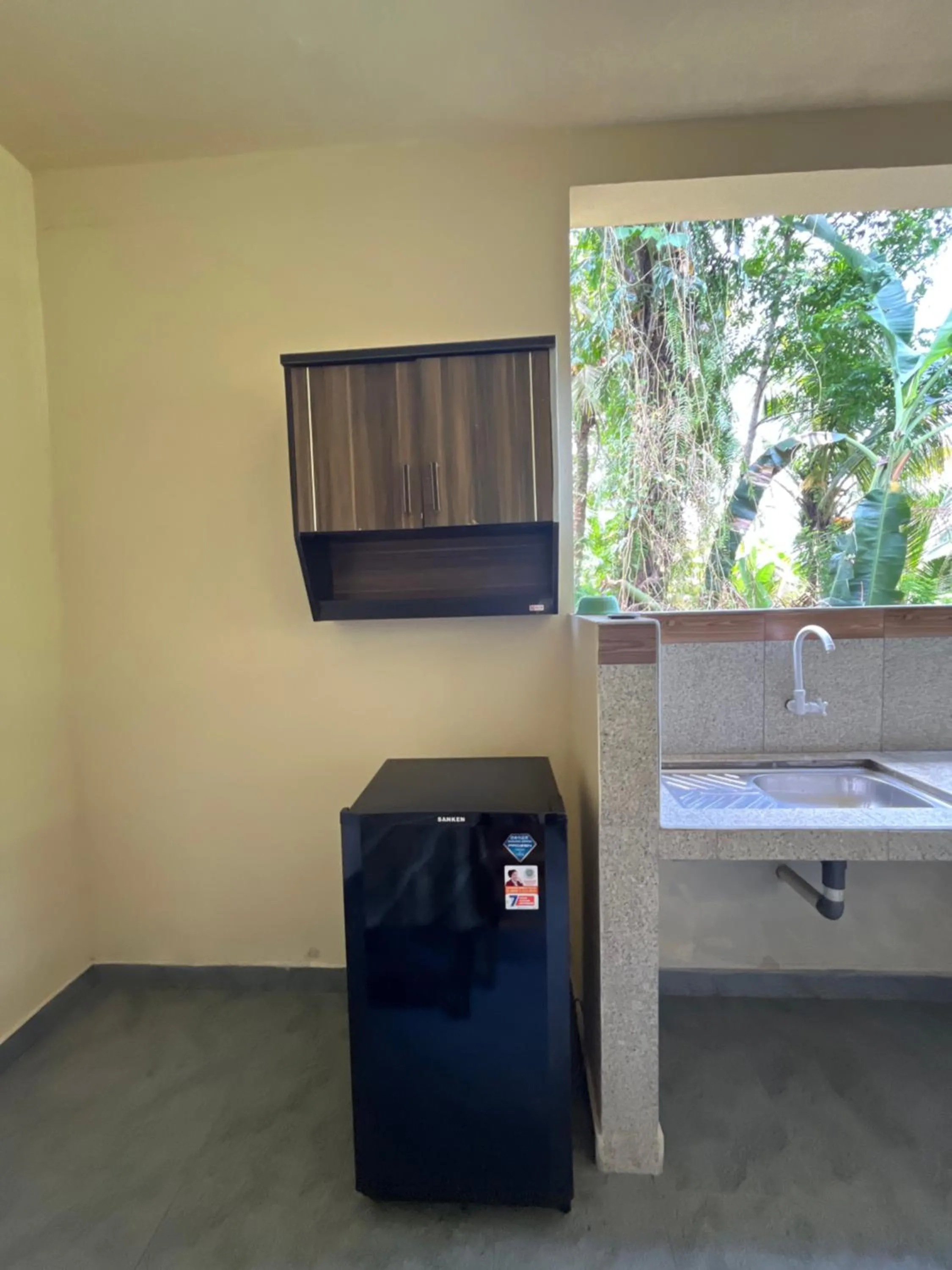 Kitchen or kitchenette in Khrisna Hs and Cottages