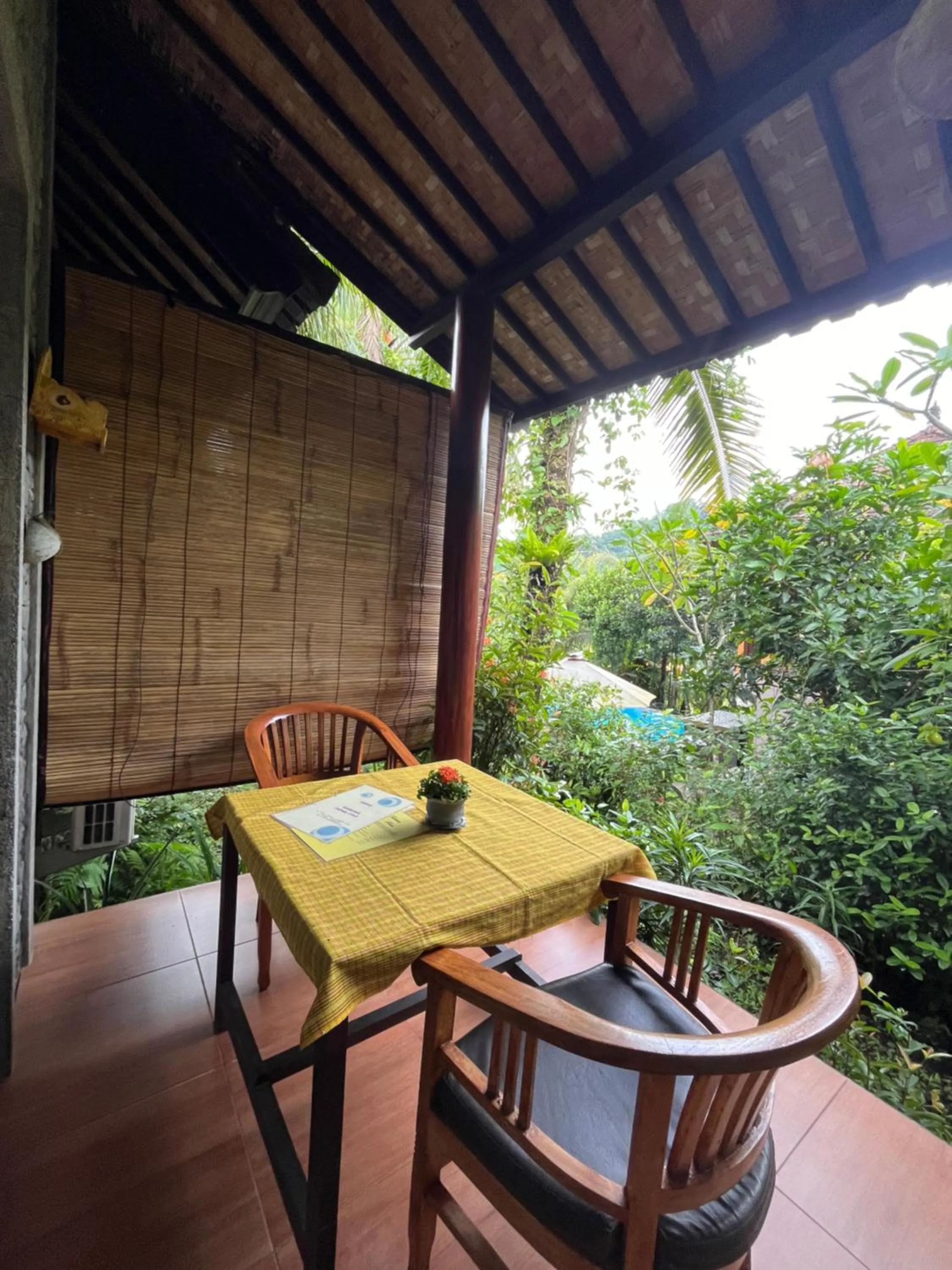 Khrisna Hs and Cottages