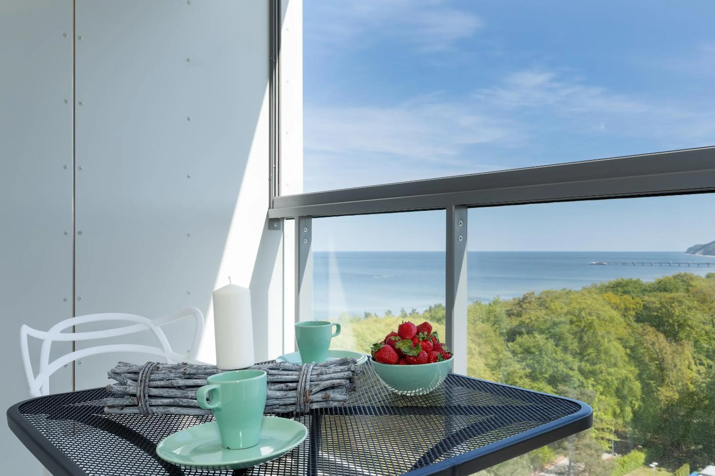 Premium Apartment with Sea View in Aquamarina Onyx Marina Invest