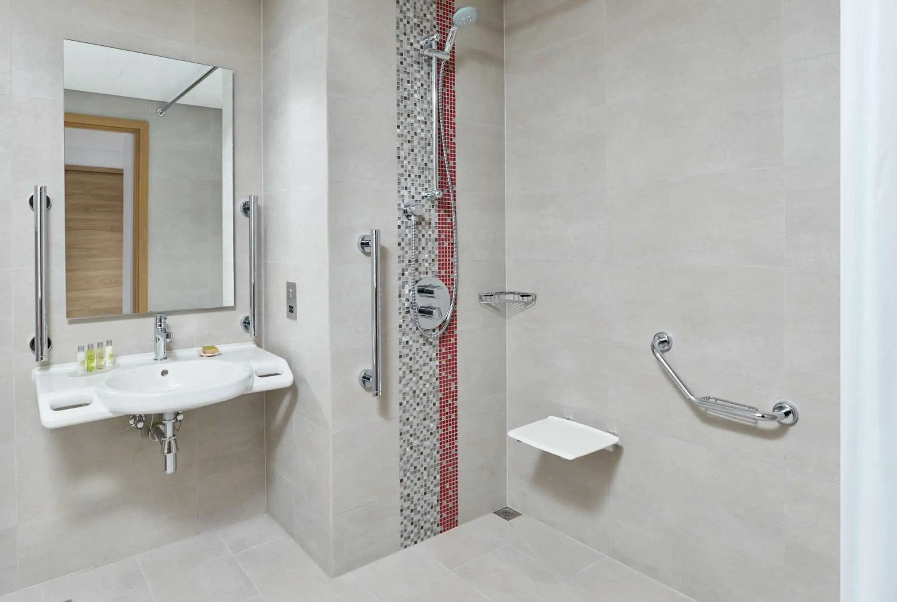 Bathroom in Hilton Garden Inn Muscat Al Khuwair Bathroom in Hilton Garden Inn Muscat Al Khuwair