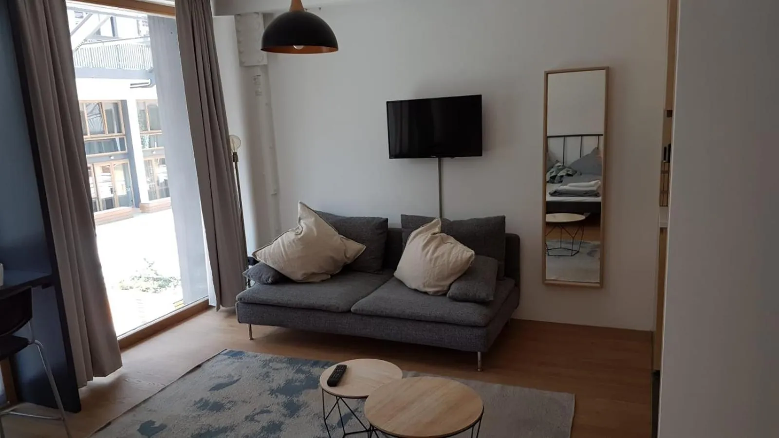 TV and multimedia in Nena Apartments Metropolpark Berlin - Mitte -Adult Only