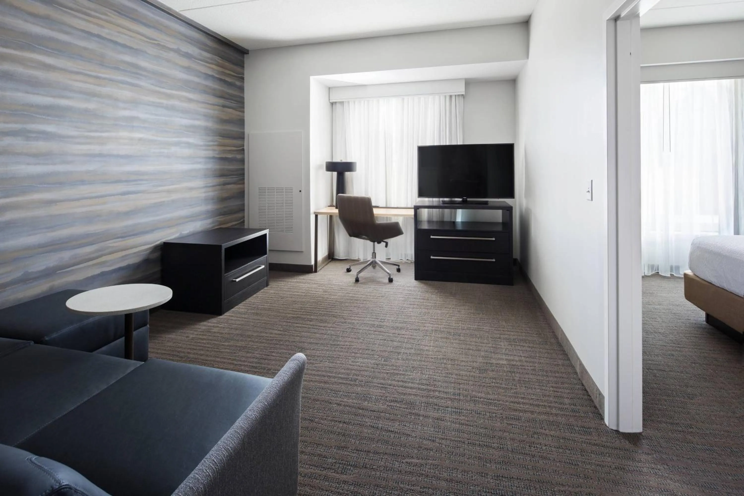 Living room, Bed in Residence Inn by Marriott Knoxville Downtown