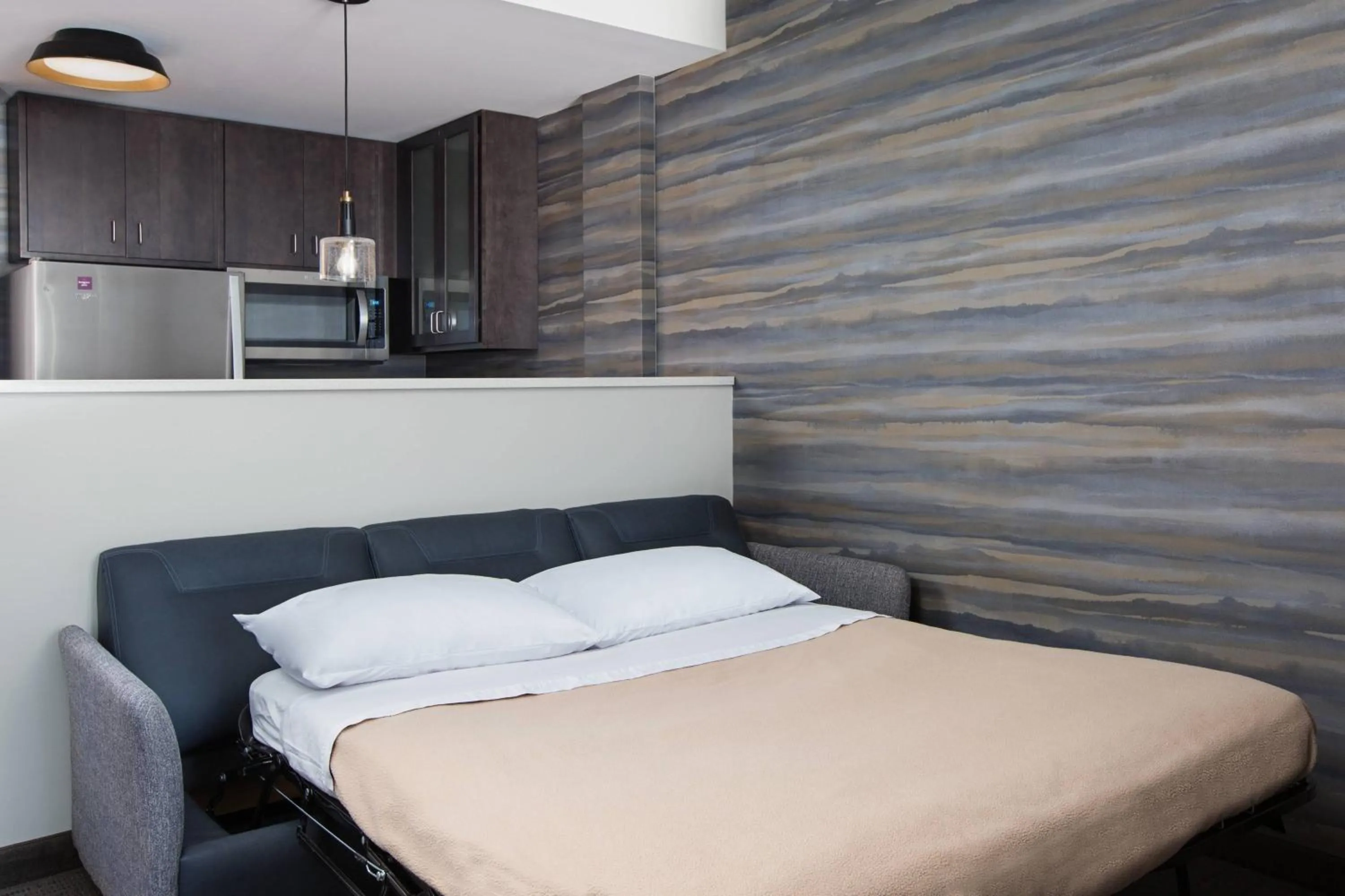 Photo of the whole room, Bed in Residence Inn by Marriott Knoxville Downtown