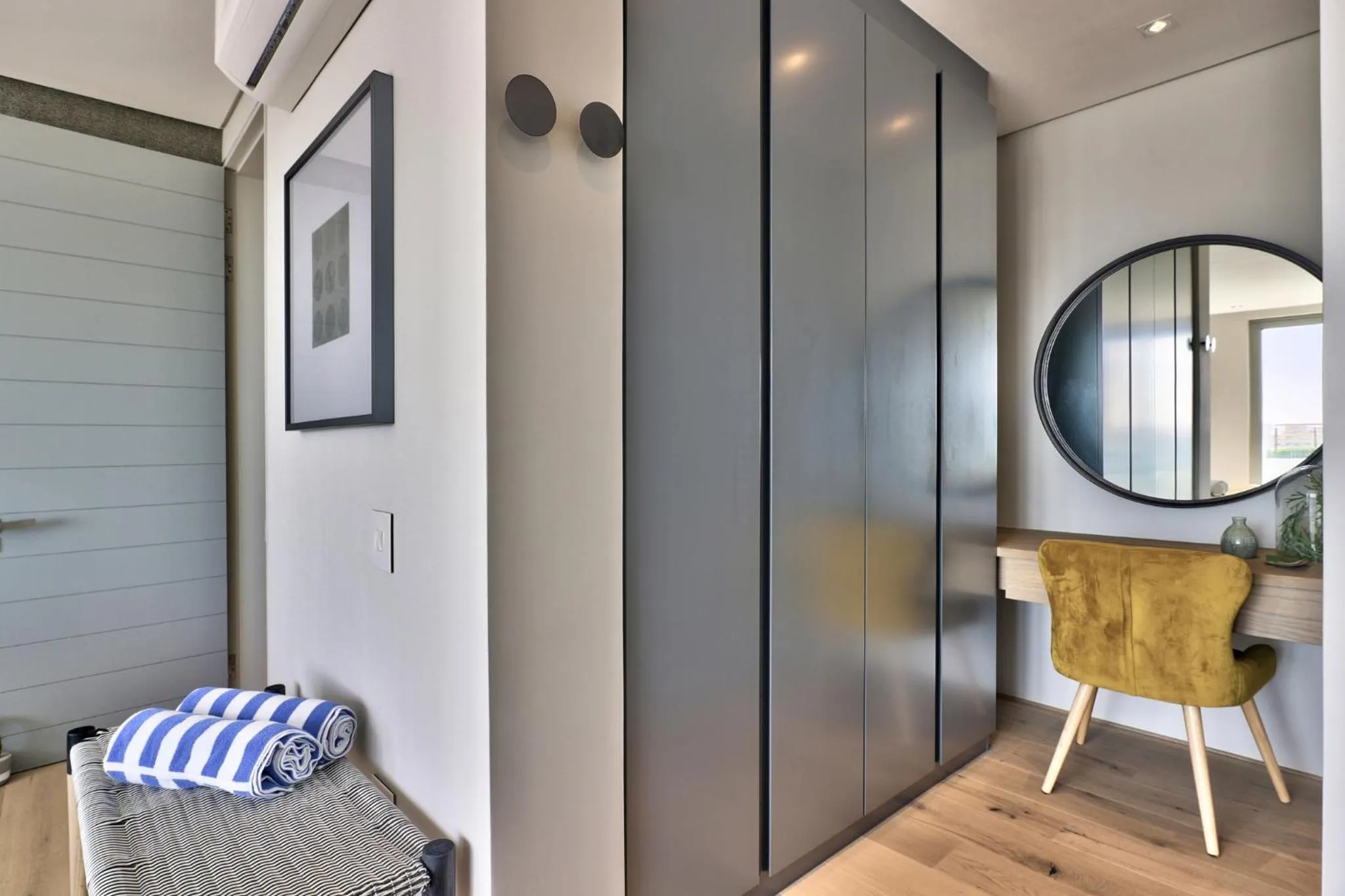 wardrobe in Elements Luxury Suites by Totalstay