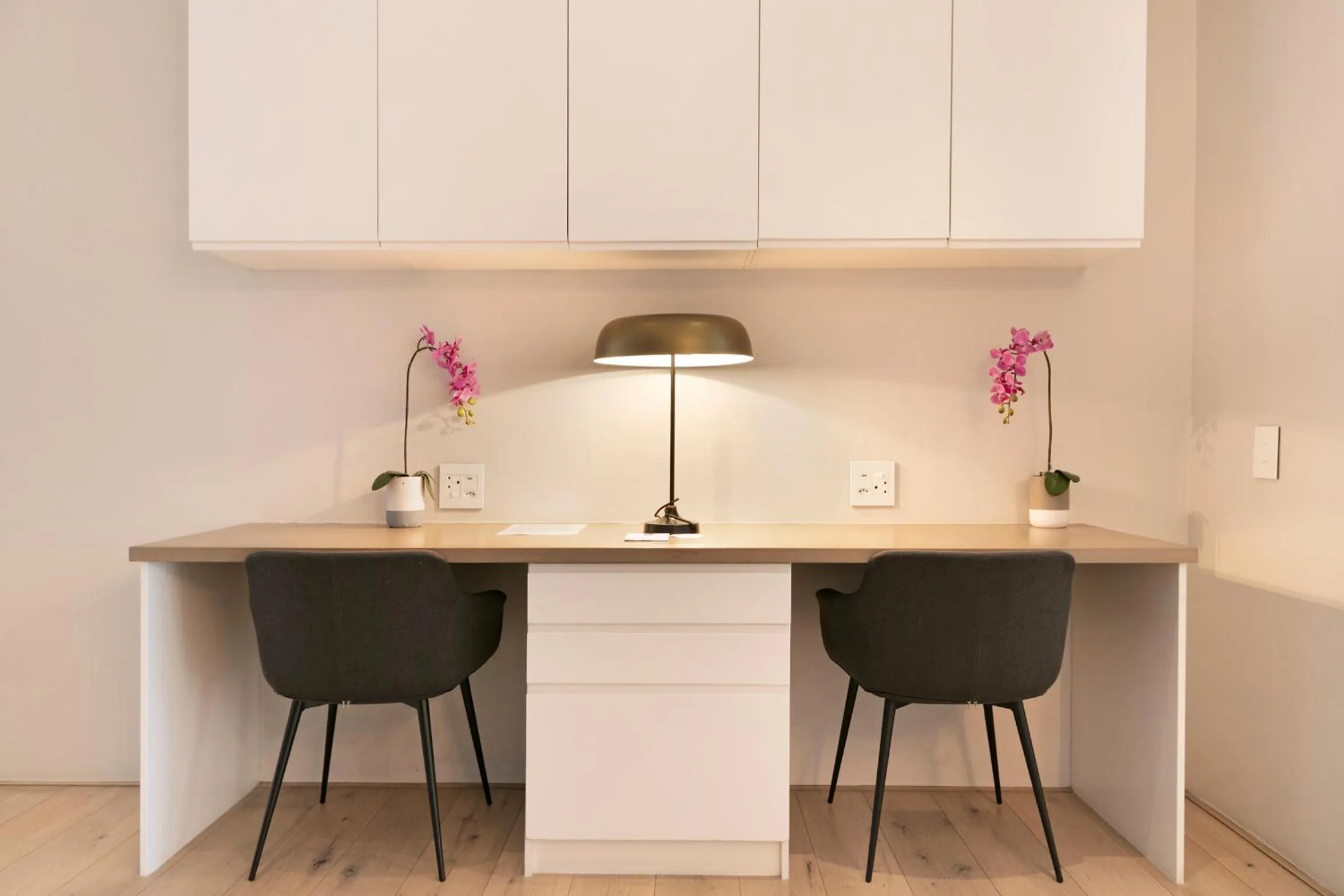 hair dresser in Elements Luxury Suites by Totalstay