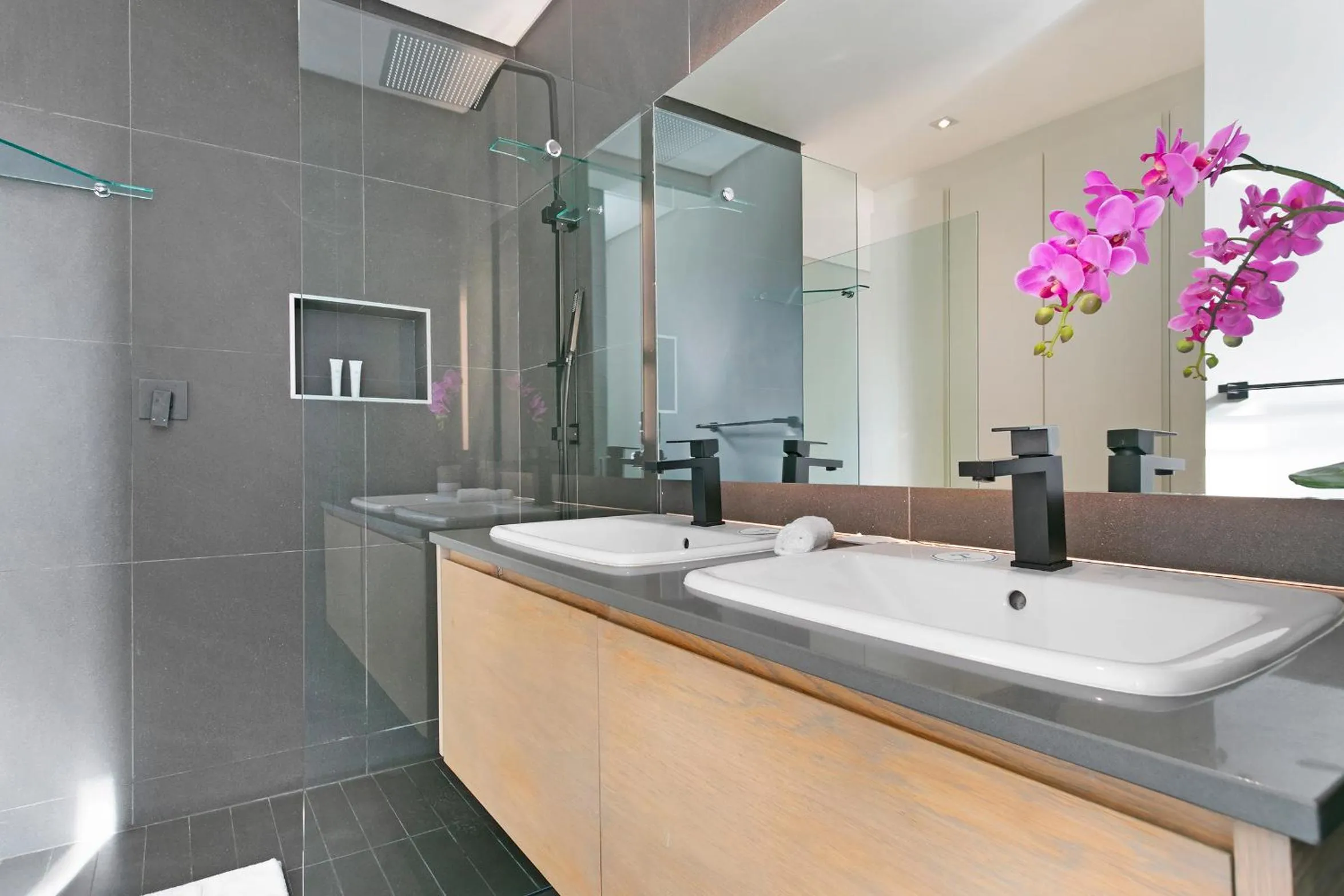 Bathroom in Elements Luxury Suites by Totalstay
