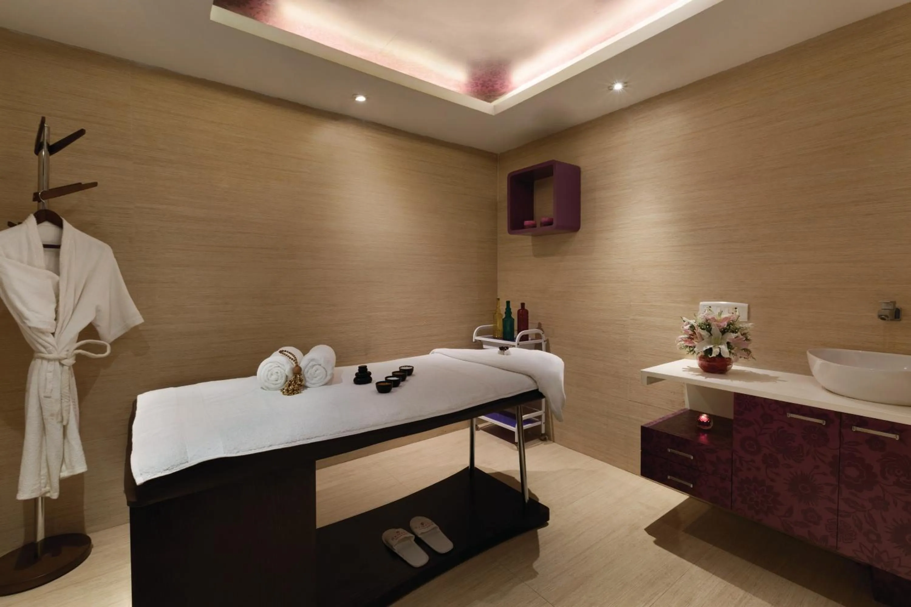 Spa and wellness centre/facilities in Ramada by Wyndham Chennai Egmore