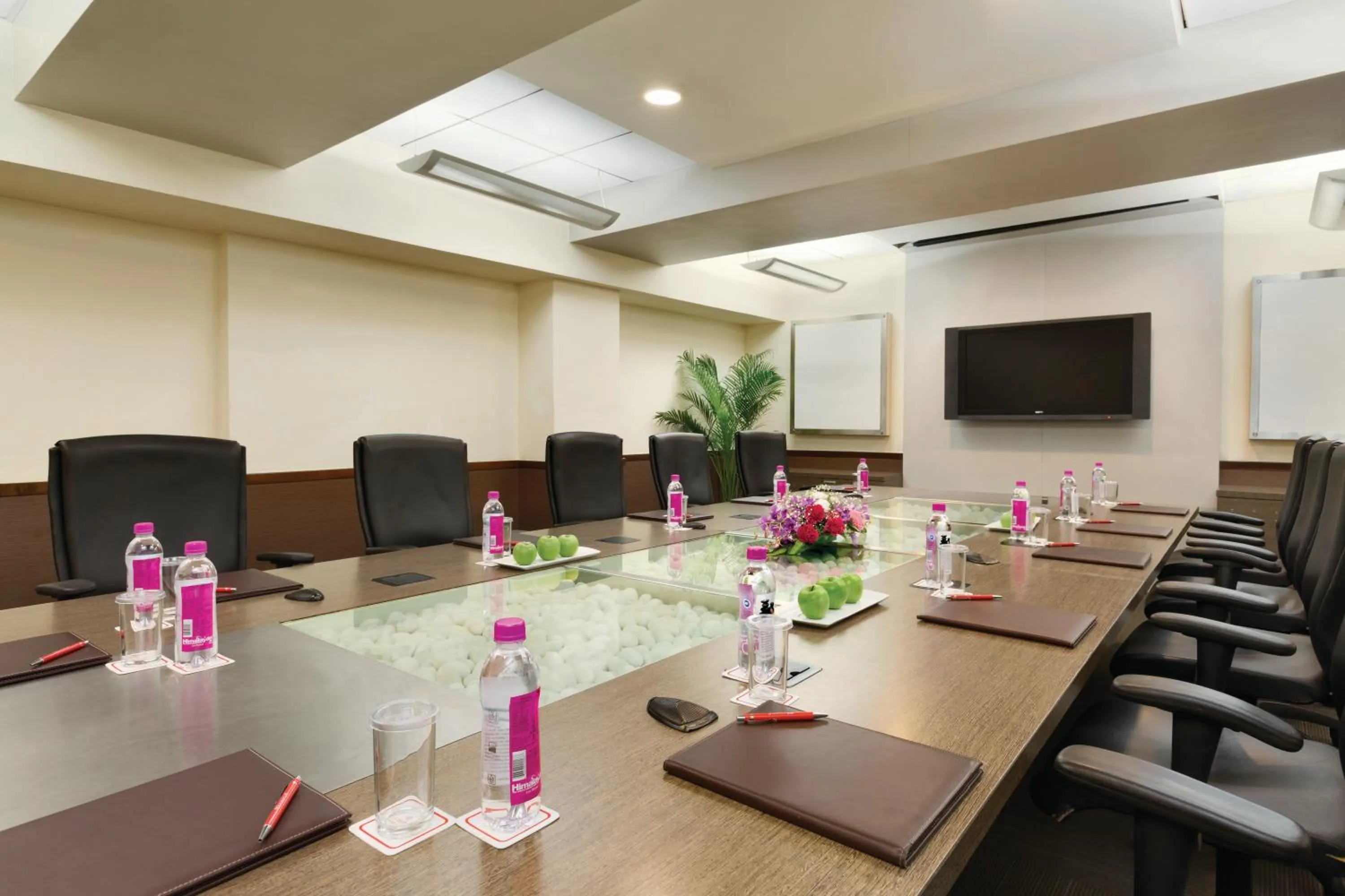 Meeting/conference room in Ramada by Wyndham Chennai Egmore