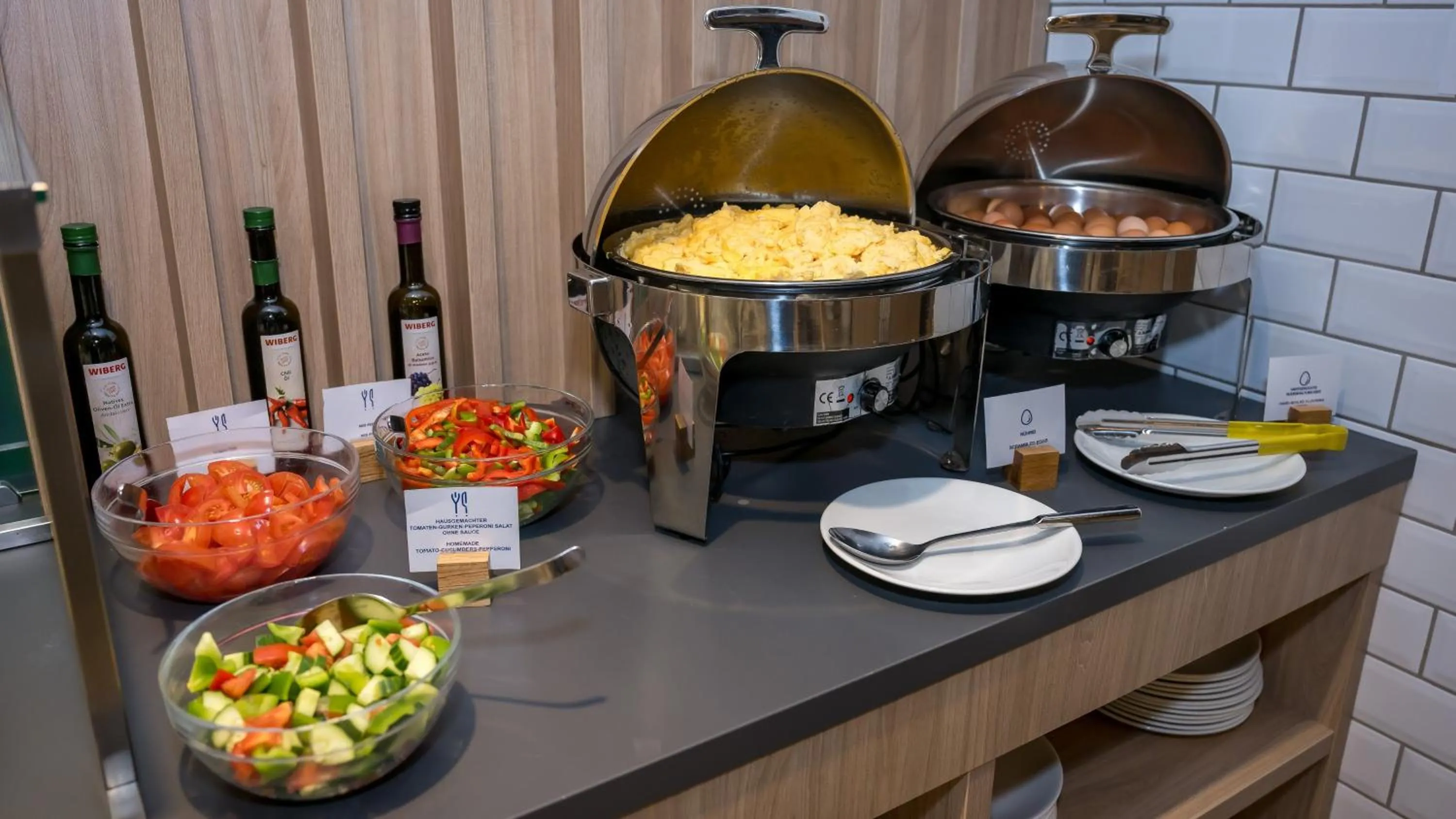 Restaurant/places to eat in Holiday Inn Express - Luzern - Kriens by IHG