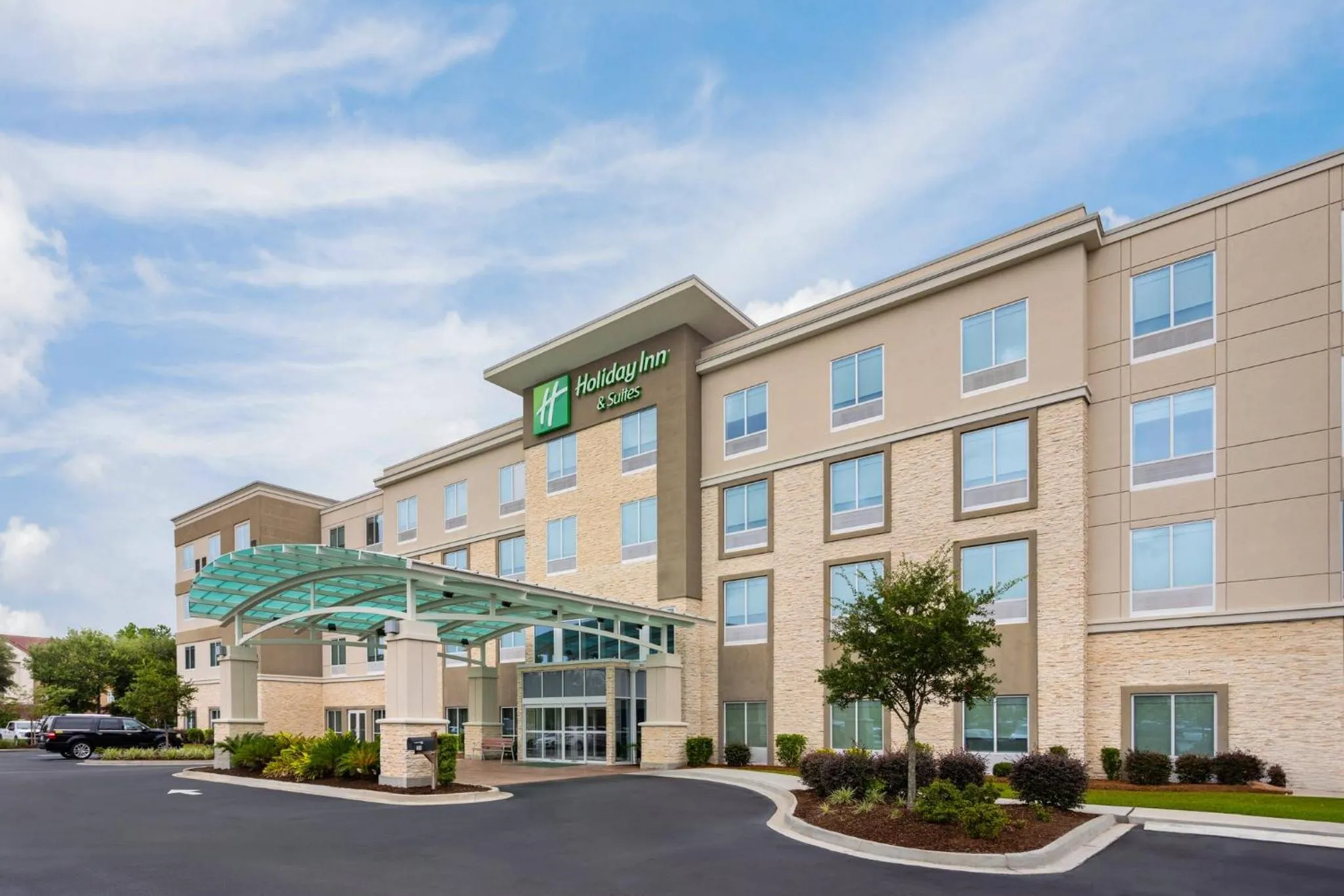 Property building in Holiday Inn & Suites - Savannah Airport - Pooler by IHG