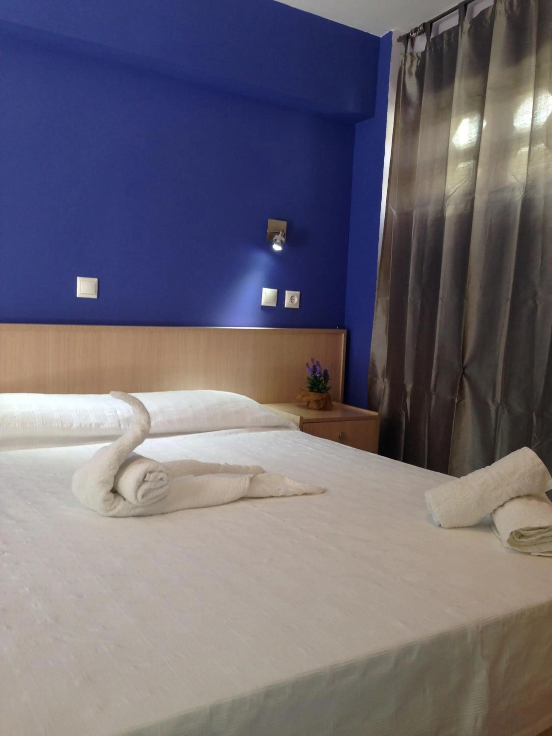 Bedroom, Bed in Zefyros Hotel