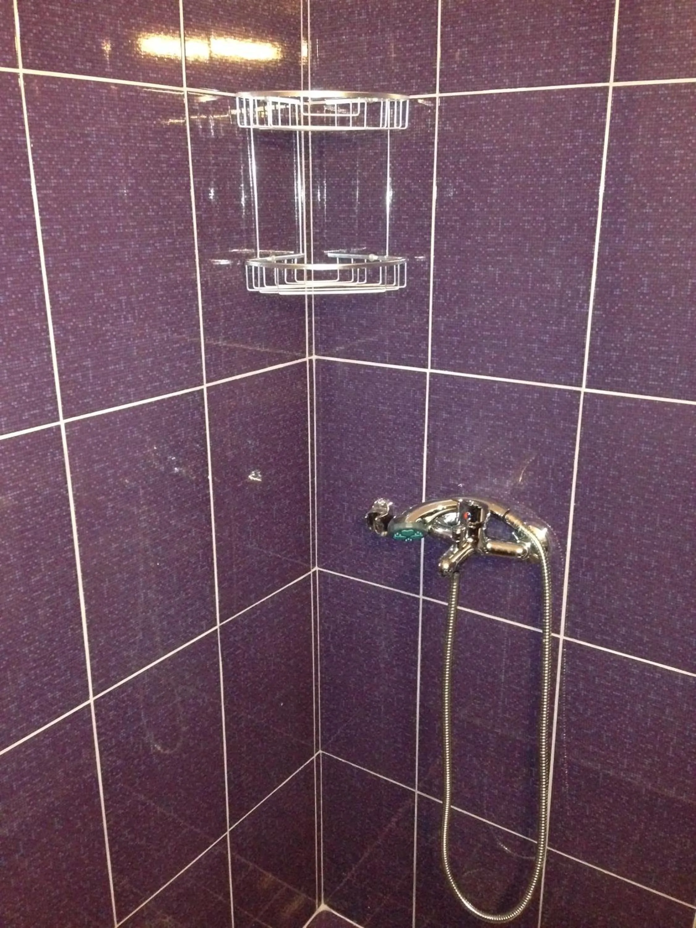 Shower in Zefyros Hotel